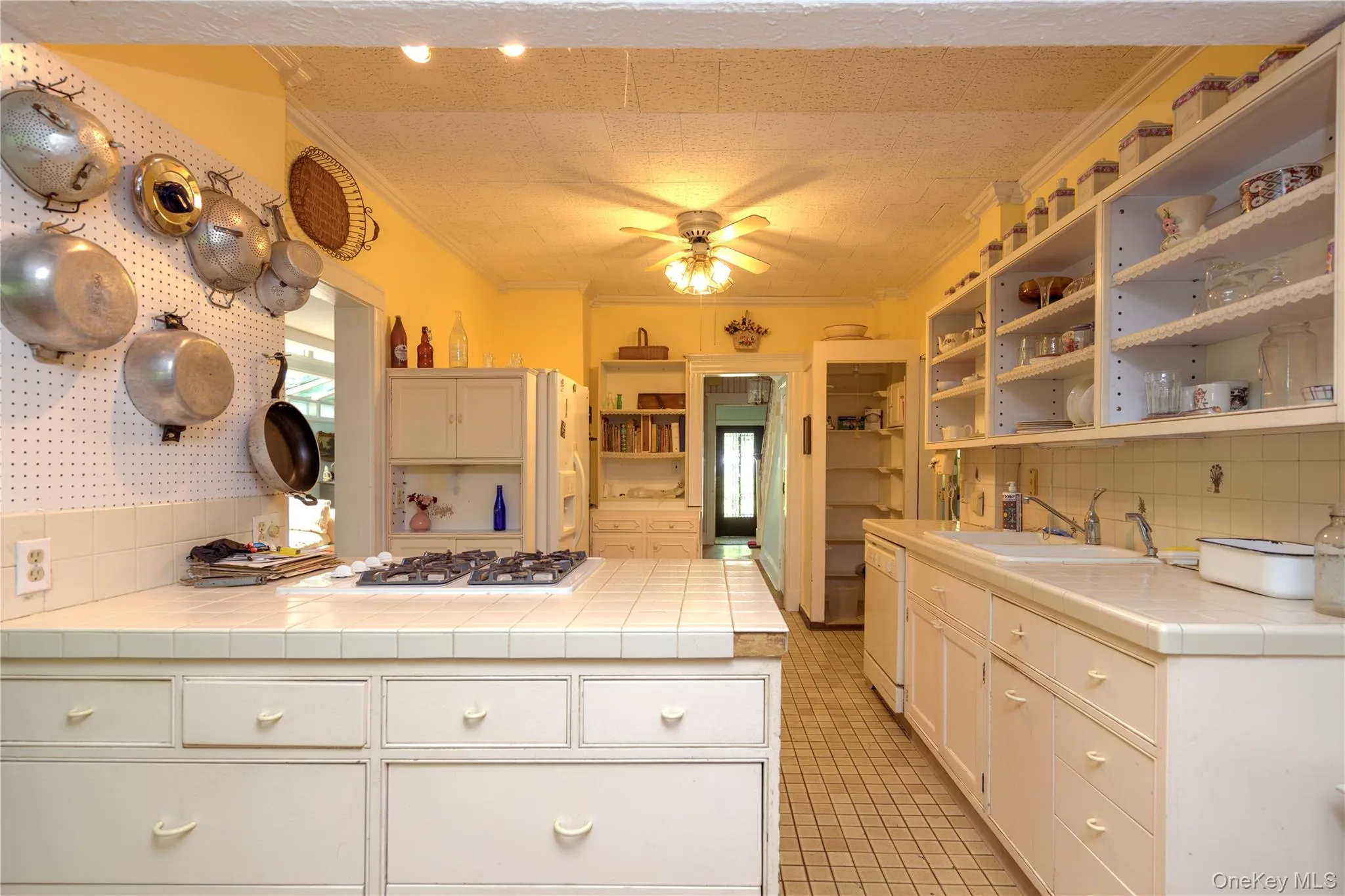 Kitchen - Main Kitchen - Main