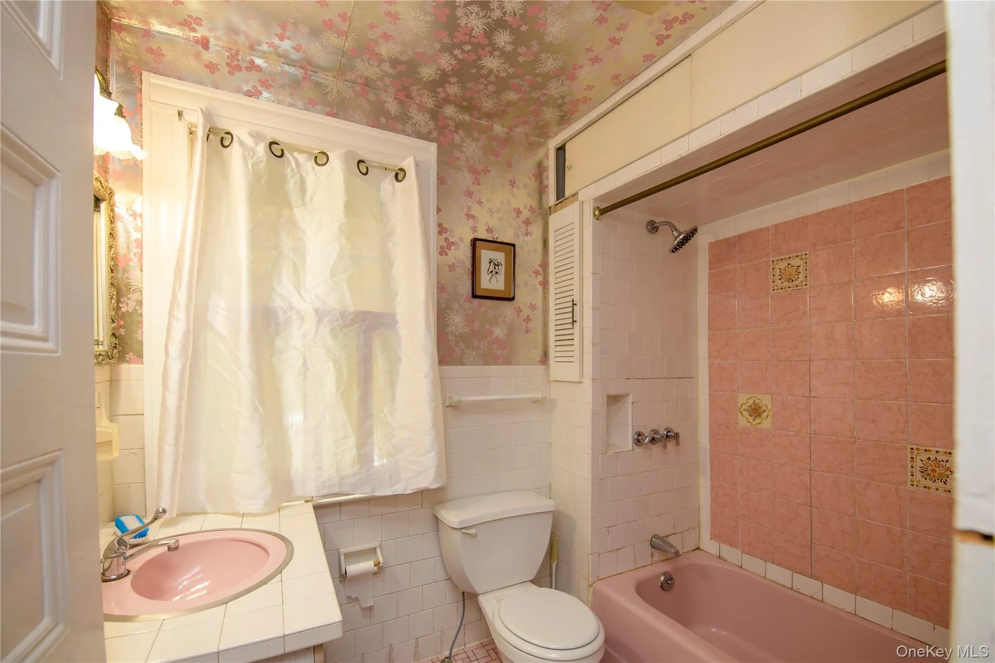 Full Bath Full Bath