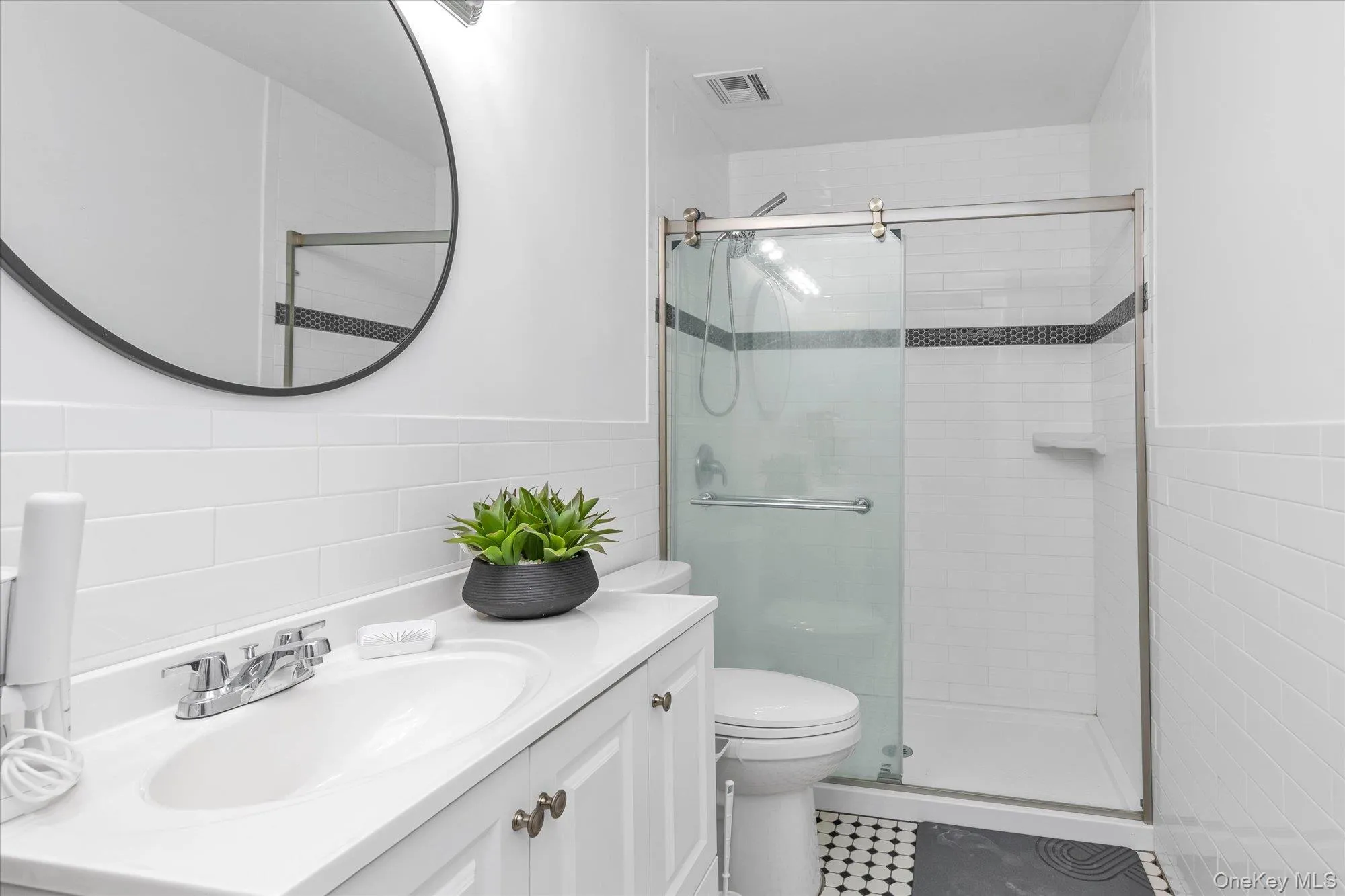 360 Shore Road, Long Beach, NY, 1 Bedroom Bedrooms, 3 Rooms Rooms,1 BathroomBathrooms,Residential,For Rent,Shore,0,996374 360 Shore Road, Long Beach, NY, 1 Bedroom Bedrooms, 3 Rooms Rooms,1 BathroomBathrooms,Residential,For Rent,Shore,0,996374