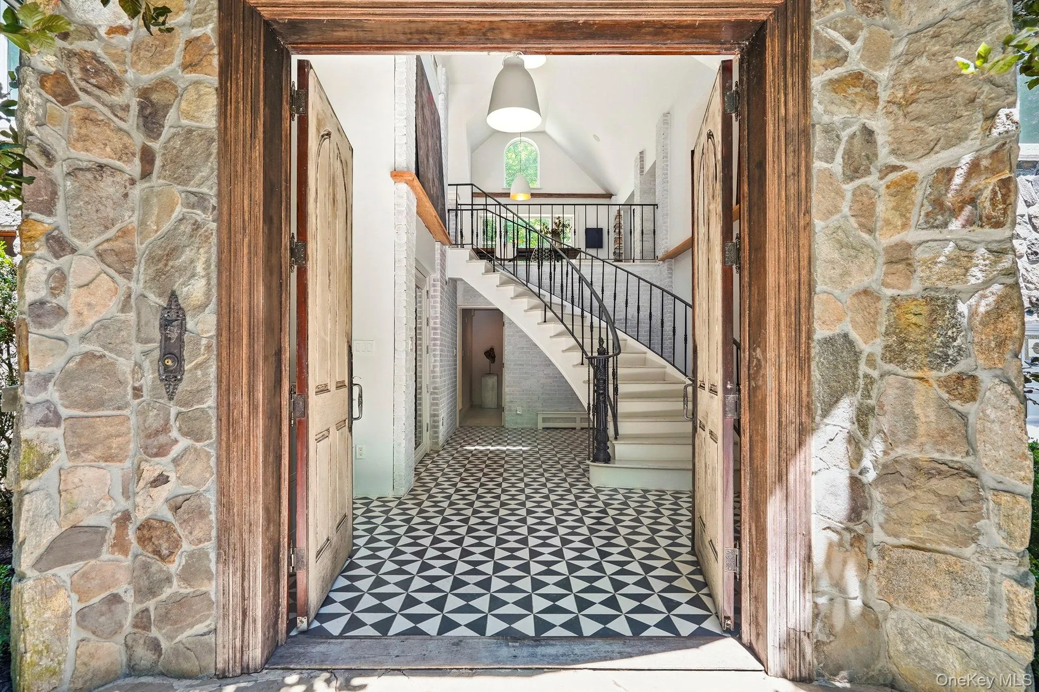 European aesthetics, modern and spacious. European aesthetics, modern and spacious.