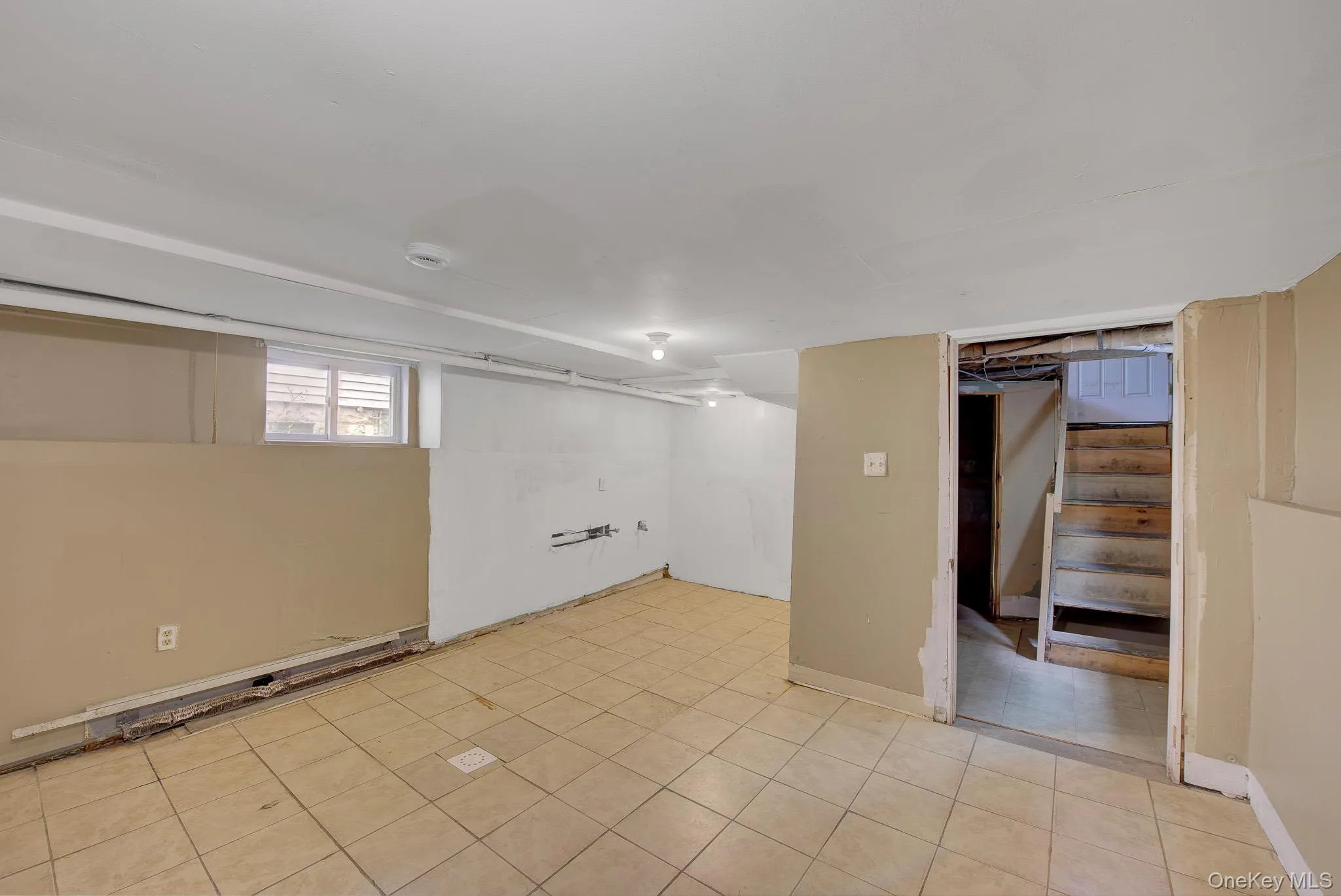 114-10 169th Street, New York, NY, 3 Bedrooms Bedrooms, 6 Rooms Rooms,1 BathroomBathrooms,Residential Sale,For Rent,169th,0,996391 114-10 169th Street, New York, NY, 3 Bedrooms Bedrooms, 6 Rooms Rooms,1 BathroomBathrooms,Residential Sale,For Rent,169th,0,996391