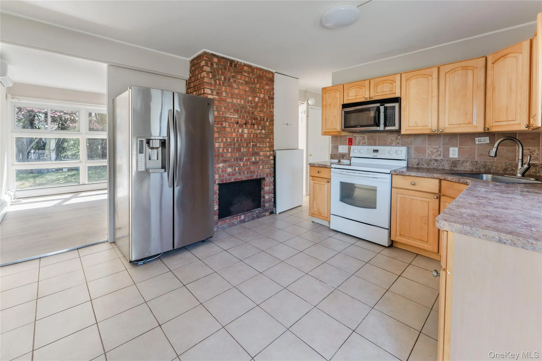 71 Chimney Lane, Hempstead, NY, 4 Bedrooms Bedrooms, 6 Rooms Rooms,2 BathroomsBathrooms,Residential Lease,For Rent,Chimney,0,996392 71 Chimney Lane, Hempstead, NY, 4 Bedrooms Bedrooms, 6 Rooms Rooms,2 BathroomsBathrooms,Residential Lease,For Rent,Chimney,0,996392