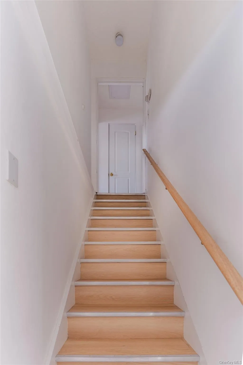 71 Chimney Lane, Hempstead, NY, 4 Bedrooms Bedrooms, 6 Rooms Rooms,2 BathroomsBathrooms,Residential Lease,For Rent,Chimney,0,996392 71 Chimney Lane, Hempstead, NY, 4 Bedrooms Bedrooms, 6 Rooms Rooms,2 BathroomsBathrooms,Residential Lease,For Rent,Chimney,0,996392