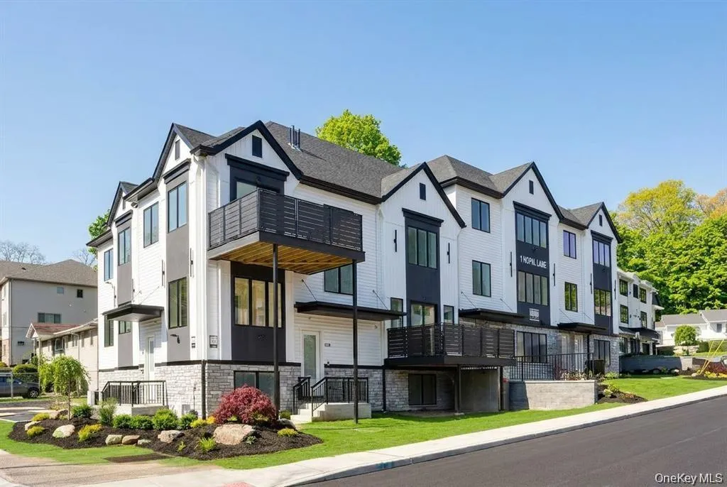 1 Hopal Lane, Ramapo, NY, 5 Bedrooms Bedrooms, 10 Rooms Rooms,3 BathroomsBathrooms,Residential Sale,For Rent,Hopal,0,996404 1 Hopal Lane, Ramapo, NY, 5 Bedrooms Bedrooms, 10 Rooms Rooms,3 BathroomsBathrooms,Residential Sale,For Rent,Hopal,0,996404
