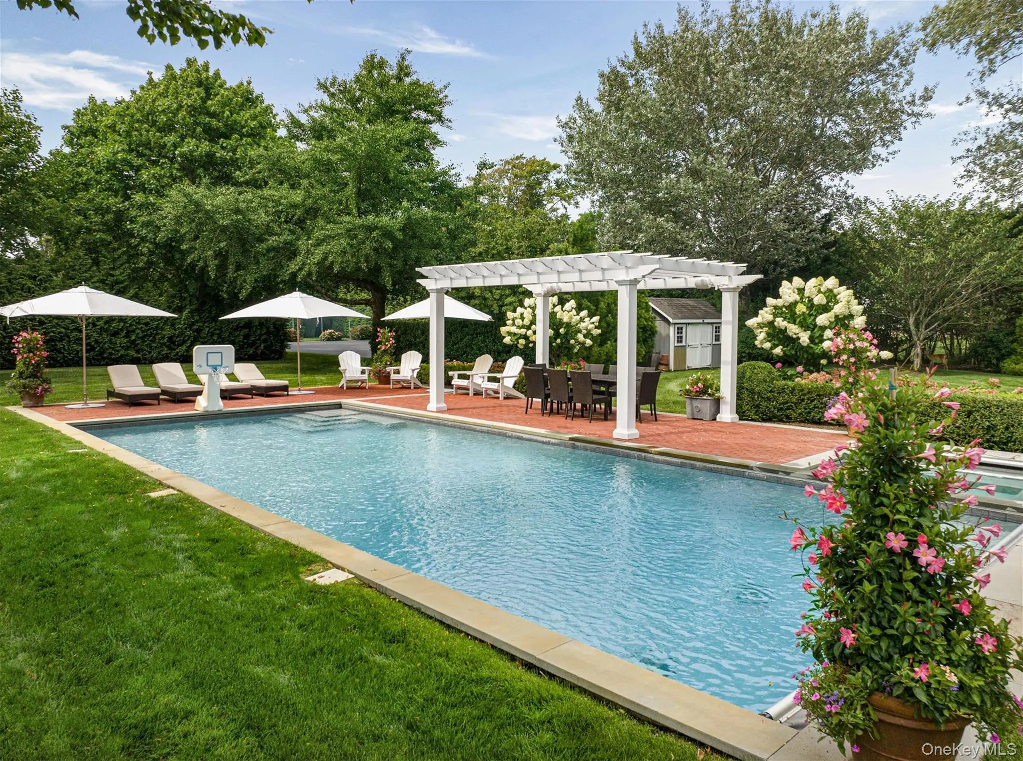 92 Beach Lane, Southampton, New York 11978