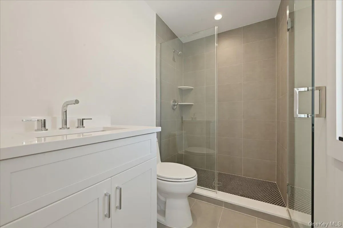 72 Cypress Lane, Hempstead, NY, 5 Bedrooms Bedrooms, 11 Rooms Rooms,5 BathroomsBathrooms,Residential,For Rent,Cypress,0,996419 72 Cypress Lane, Hempstead, NY, 5 Bedrooms Bedrooms, 11 Rooms Rooms,5 BathroomsBathrooms,Residential,For Rent,Cypress,0,996419