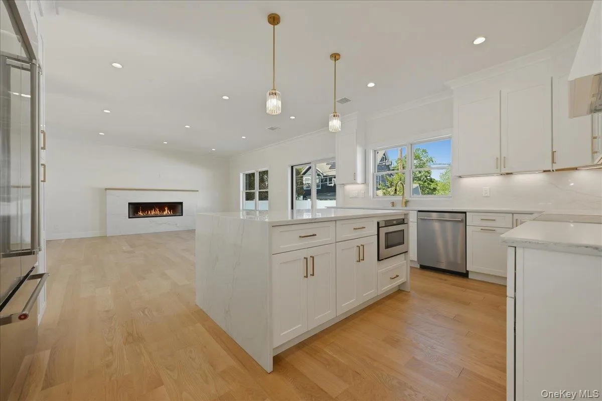 72 Cypress Lane, Hempstead, NY, 5 Bedrooms Bedrooms, 11 Rooms Rooms,5 BathroomsBathrooms,Residential,For Rent,Cypress,0,KEY996419 72 Cypress Lane, Hempstead, NY, 5 Bedrooms Bedrooms, 11 Rooms Rooms,5 BathroomsBathrooms,Residential,For Rent,Cypress,0,KEY996419