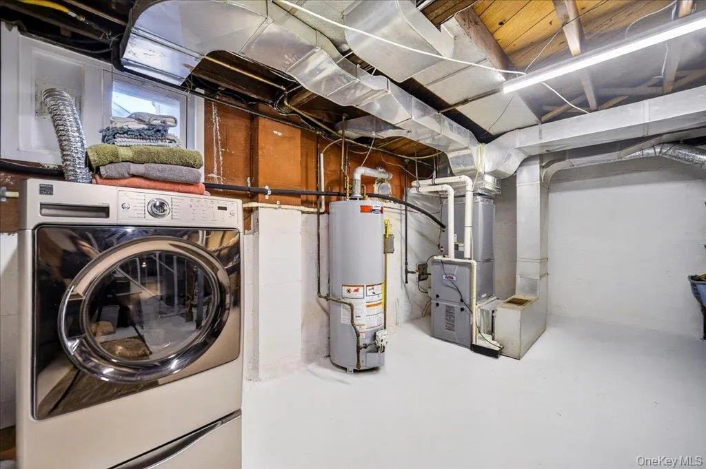 23 Roosevelt Place, Newburgh (city), NY, 3 Bedrooms Bedrooms, 6 Rooms Rooms,1 BathroomBathrooms,Residential,For Rent,Roosevelt,0,996424 23 Roosevelt Place, Newburgh (city), NY, 3 Bedrooms Bedrooms, 6 Rooms Rooms,1 BathroomBathrooms,Residential,For Rent,Roosevelt,0,996424