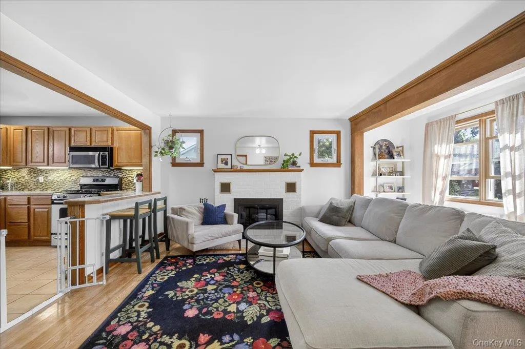 23 Roosevelt Place, Newburgh (city), NY, 3 Bedrooms Bedrooms, 6 Rooms Rooms,1 BathroomBathrooms,Residential,For Rent,Roosevelt,0,996424 23 Roosevelt Place, Newburgh (city), NY, 3 Bedrooms Bedrooms, 6 Rooms Rooms,1 BathroomBathrooms,Residential,For Rent,Roosevelt,0,996424