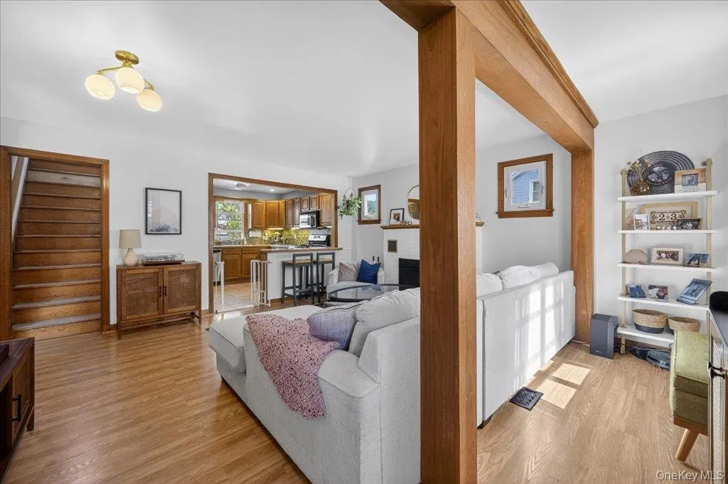 23 Roosevelt Place, Newburgh (city), NY, 3 Bedrooms Bedrooms, 6 Rooms Rooms,1 BathroomBathrooms,Residential,For Rent,Roosevelt,0,996424 23 Roosevelt Place, Newburgh (city), NY, 3 Bedrooms Bedrooms, 6 Rooms Rooms,1 BathroomBathrooms,Residential,For Rent,Roosevelt,0,996424