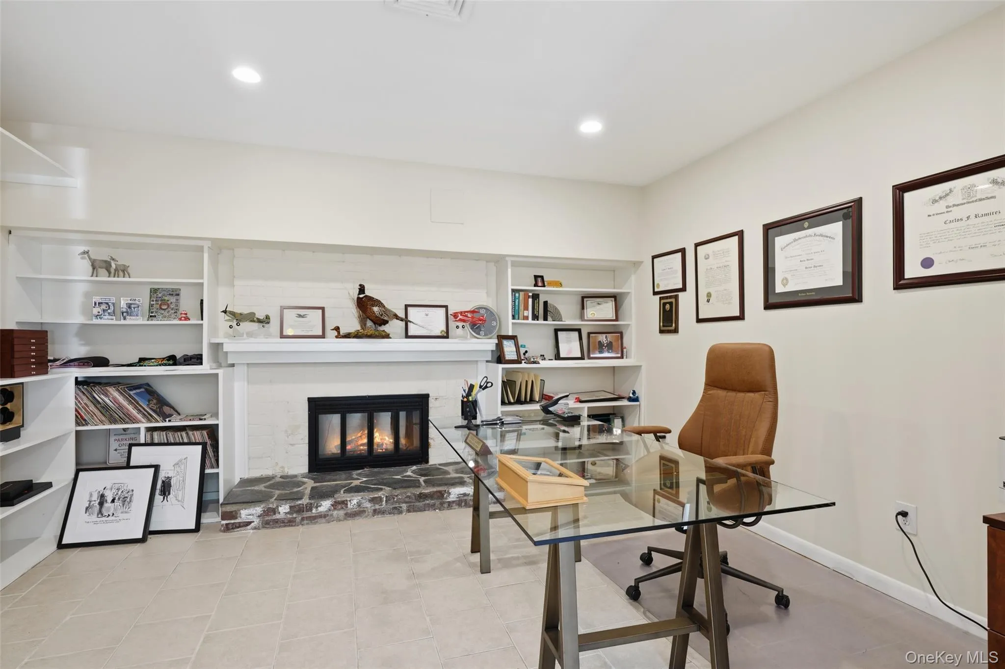 Lower level office/den/guest bedroom. Lower level office/den/guest bedroom.
