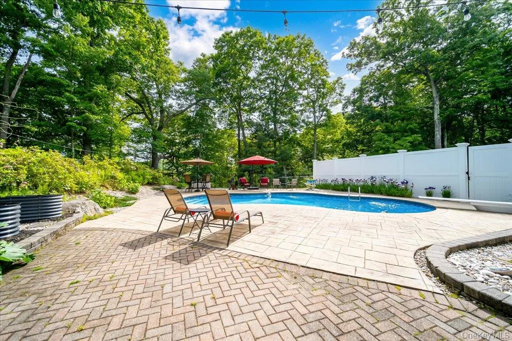 59 Millpond Lane, Kent, NY, 4 Bedrooms Bedrooms, 12 Rooms Rooms,2 BathroomsBathrooms,Residential,For Rent,Millpond,0,996451 59 Millpond Lane, Kent, NY, 4 Bedrooms Bedrooms, 12 Rooms Rooms,2 BathroomsBathrooms,Residential,For Rent,Millpond,0,996451