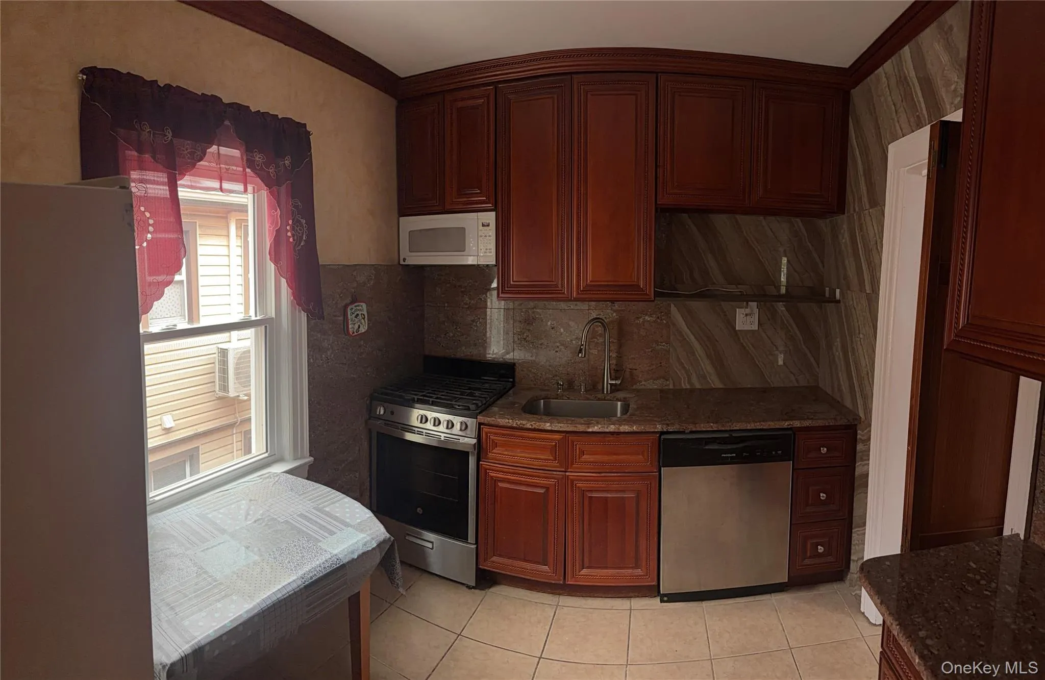 102-06 63rd Avenue, New York, NY, 2 Bedrooms Bedrooms, 4 Rooms Rooms,1 BathroomBathrooms,Residential Lease,For Rent,63rd,0,996452 102-06 63rd Avenue, New York, NY, 2 Bedrooms Bedrooms, 4 Rooms Rooms,1 BathroomBathrooms,Residential Lease,For Rent,63rd,0,996452