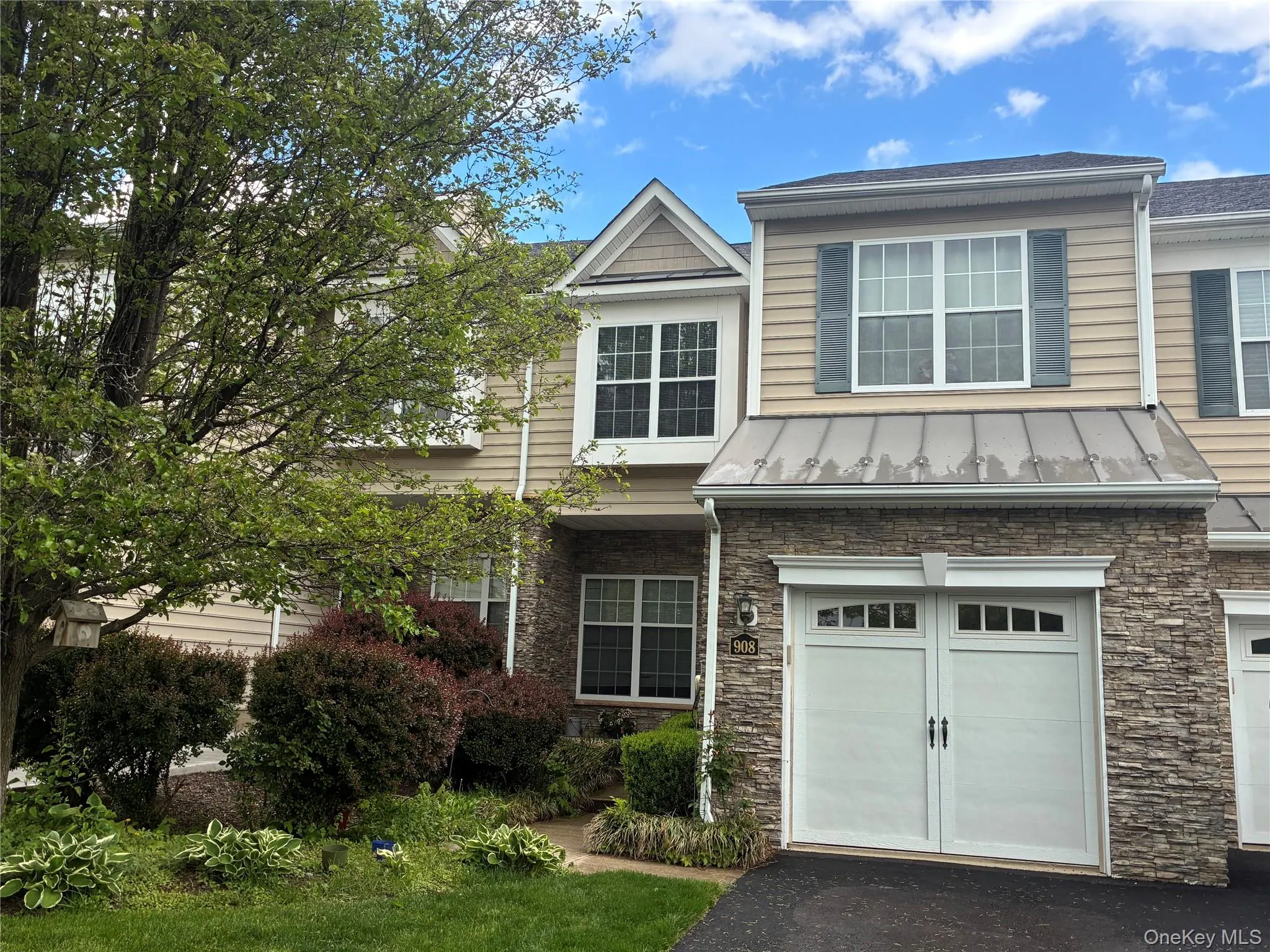 908 Huntington Drive, Fishkill, NY, 3 Bedrooms Bedrooms, 7 Rooms Rooms,2 BathroomsBathrooms,Residential,For Rent,Huntington,0,996473 908 Huntington Drive, Fishkill, NY, 3 Bedrooms Bedrooms, 7 Rooms Rooms,2 BathroomsBathrooms,Residential,For Rent,Huntington,0,996473