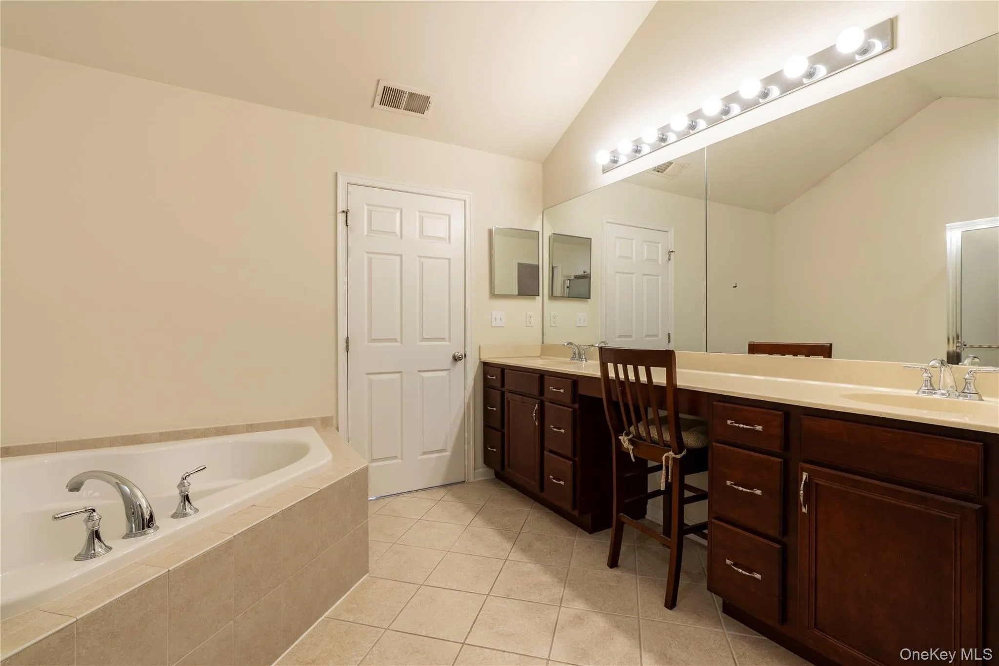 908 Huntington Drive, Fishkill, NY, 3 Bedrooms Bedrooms, 7 Rooms Rooms,2 BathroomsBathrooms,Residential,For Rent,Huntington,0,996473 908 Huntington Drive, Fishkill, NY, 3 Bedrooms Bedrooms, 7 Rooms Rooms,2 BathroomsBathrooms,Residential,For Rent,Huntington,0,996473