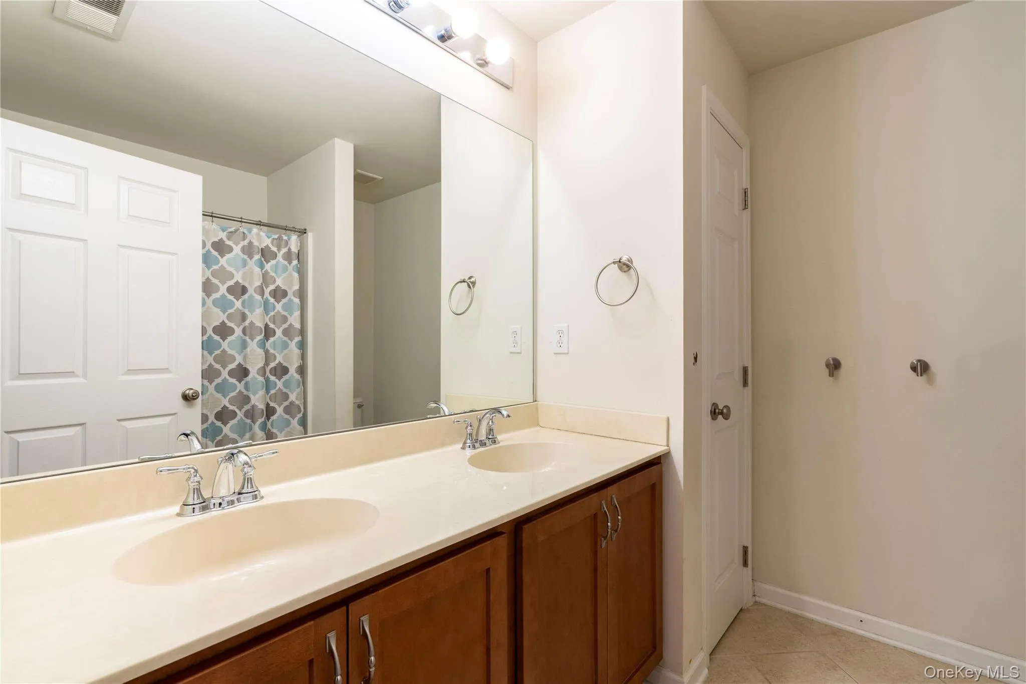 908 Huntington Drive, Fishkill, NY, 3 Bedrooms Bedrooms, 7 Rooms Rooms,2 BathroomsBathrooms,Residential,For Rent,Huntington,0,996473 908 Huntington Drive, Fishkill, NY, 3 Bedrooms Bedrooms, 7 Rooms Rooms,2 BathroomsBathrooms,Residential,For Rent,Huntington,0,996473