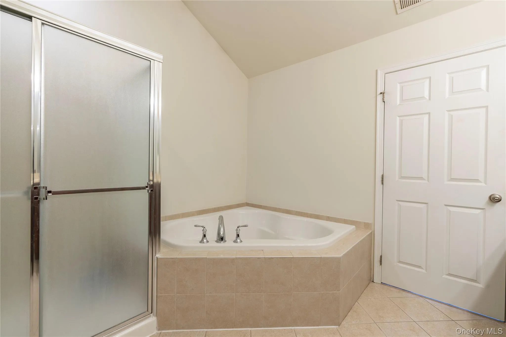 908 Huntington Drive, Fishkill, NY, 3 Bedrooms Bedrooms, 7 Rooms Rooms,2 BathroomsBathrooms,Residential,For Rent,Huntington,0,996473 908 Huntington Drive, Fishkill, NY, 3 Bedrooms Bedrooms, 7 Rooms Rooms,2 BathroomsBathrooms,Residential,For Rent,Huntington,0,996473