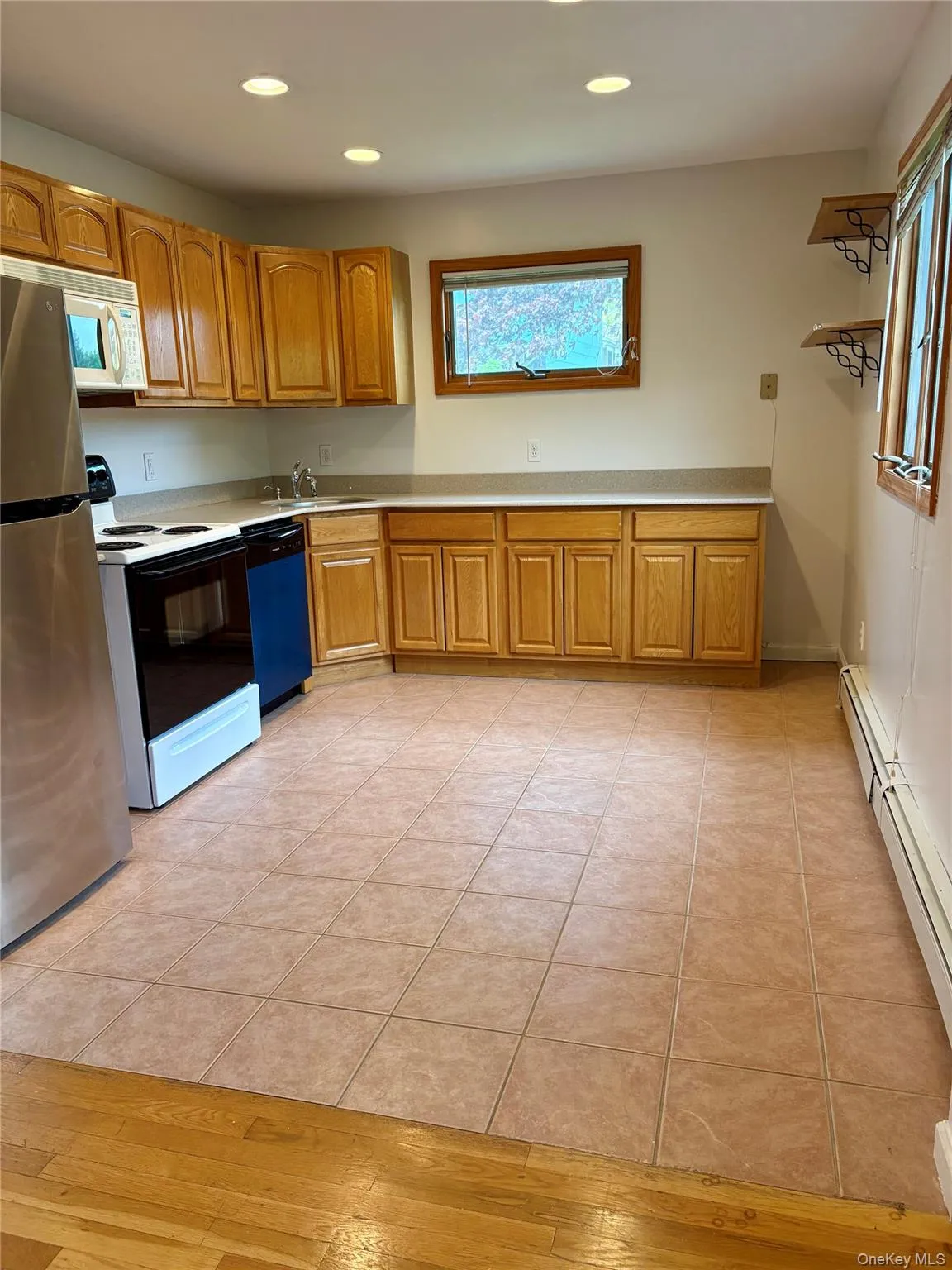 Spacious Kitchen Spacious Kitchen