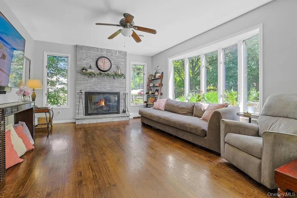 22 Peach Street, Orangetown, NY, 5 Bedrooms Bedrooms, 9 Rooms Rooms,3 BathroomsBathrooms,Residential,For Rent,Peach,0,996490 22 Peach Street, Orangetown, NY, 5 Bedrooms Bedrooms, 9 Rooms Rooms,3 BathroomsBathrooms,Residential,For Rent,Peach,0,996490