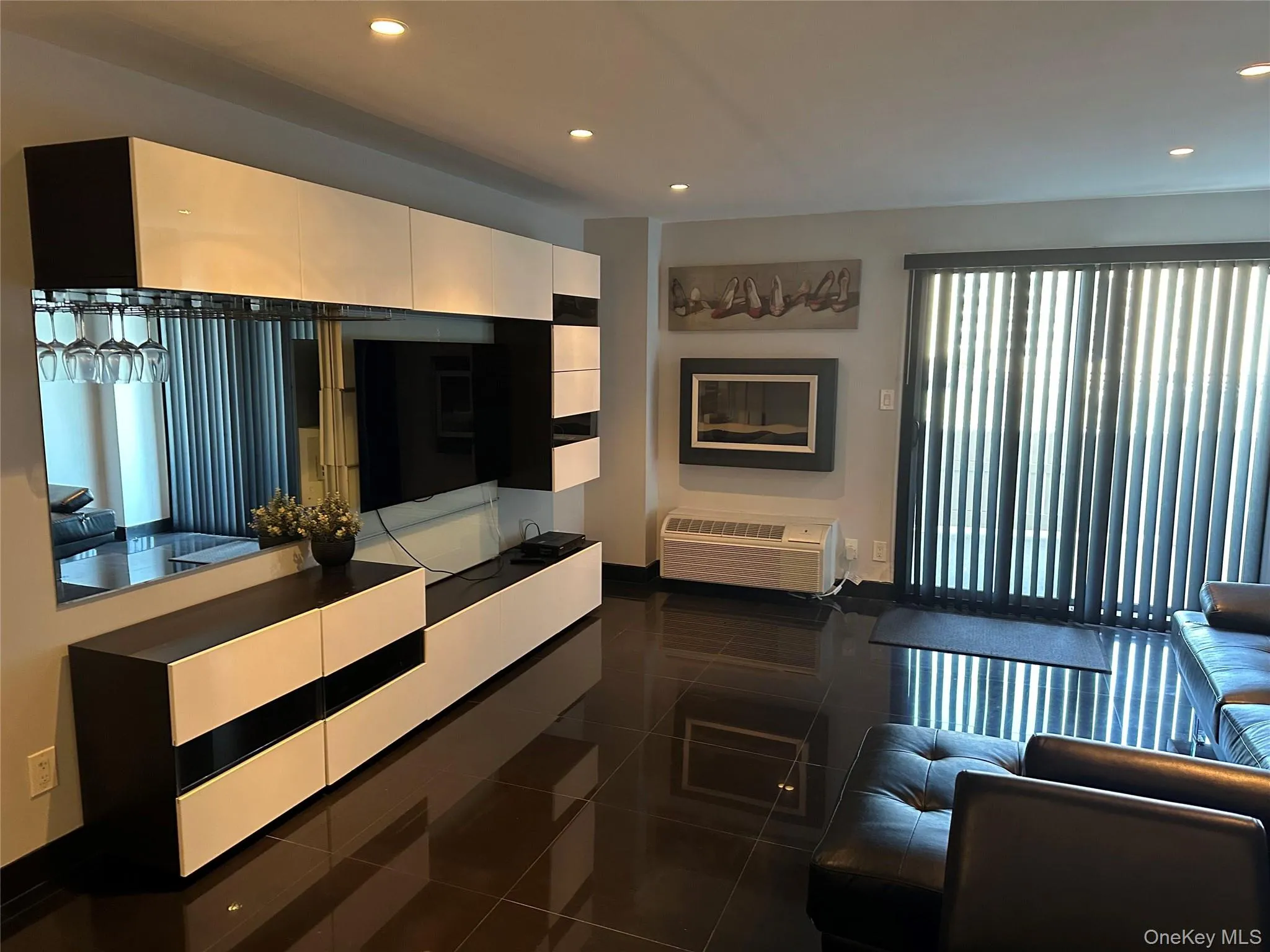 360 Shore Road, Long Beach, NY, 1 Bedroom Bedrooms, 3 Rooms Rooms,1 BathroomBathrooms,Residential Lease,For Rent,Shore,0,996491 360 Shore Road, Long Beach, NY, 1 Bedroom Bedrooms, 3 Rooms Rooms,1 BathroomBathrooms,Residential Lease,For Rent,Shore,0,996491