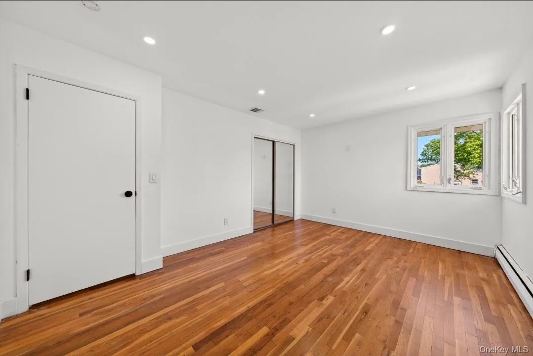 8 Whitebirch Lane, Smithtown, NY, 4 Bedrooms Bedrooms, 10 Rooms Rooms,2 BathroomsBathrooms,Residential,For Rent,Whitebirch,0,996494 8 Whitebirch Lane, Smithtown, NY, 4 Bedrooms Bedrooms, 10 Rooms Rooms,2 BathroomsBathrooms,Residential,For Rent,Whitebirch,0,996494