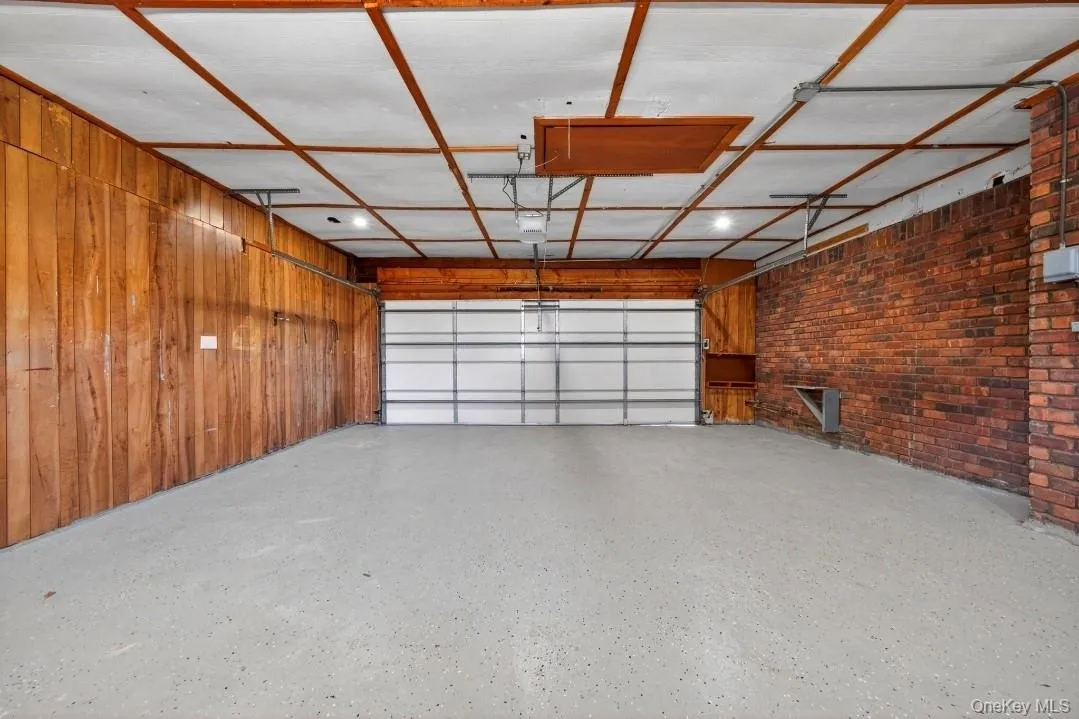 8 Whitebirch Lane, Smithtown, NY, 4 Bedrooms Bedrooms, 10 Rooms Rooms,2 BathroomsBathrooms,Residential,For Rent,Whitebirch,0,996494 8 Whitebirch Lane, Smithtown, NY, 4 Bedrooms Bedrooms, 10 Rooms Rooms,2 BathroomsBathrooms,Residential,For Rent,Whitebirch,0,996494
