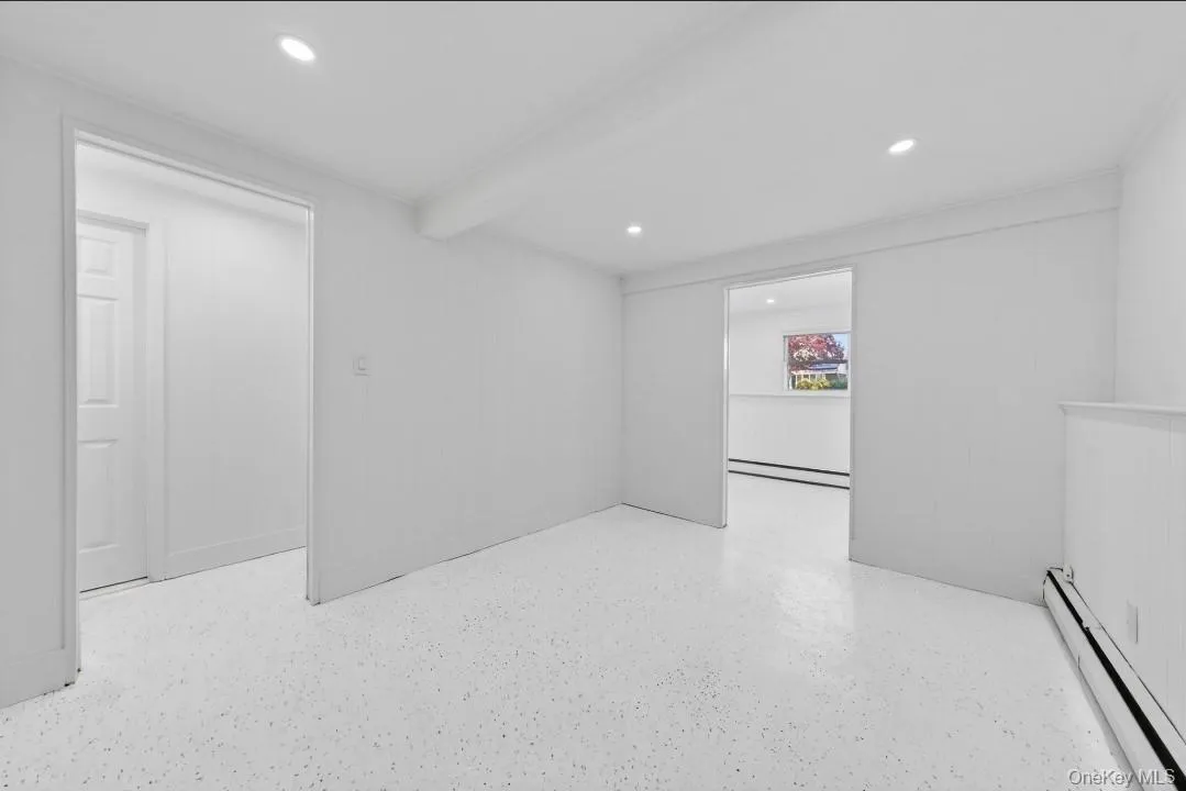 8 Whitebirch Lane, Smithtown, NY, 4 Bedrooms Bedrooms, 10 Rooms Rooms,2 BathroomsBathrooms,Residential,For Rent,Whitebirch,0,996494 8 Whitebirch Lane, Smithtown, NY, 4 Bedrooms Bedrooms, 10 Rooms Rooms,2 BathroomsBathrooms,Residential,For Rent,Whitebirch,0,996494