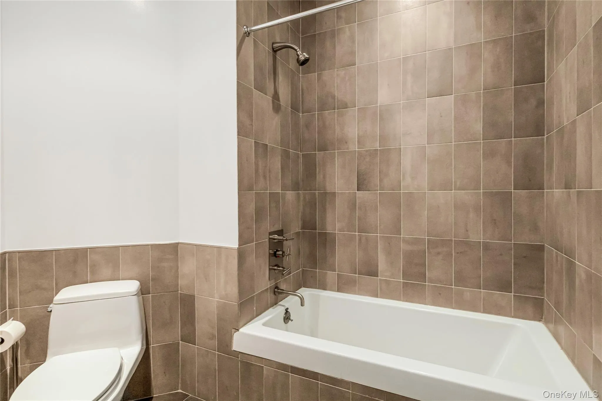 55 Berry Street, New York, NY, 2 Bedrooms Bedrooms, 5 Rooms Rooms,2 BathroomsBathrooms,Residential Lease,For Rent,Berry,0,996495 55 Berry Street, New York, NY, 2 Bedrooms Bedrooms, 5 Rooms Rooms,2 BathroomsBathrooms,Residential Lease,For Rent,Berry,0,996495