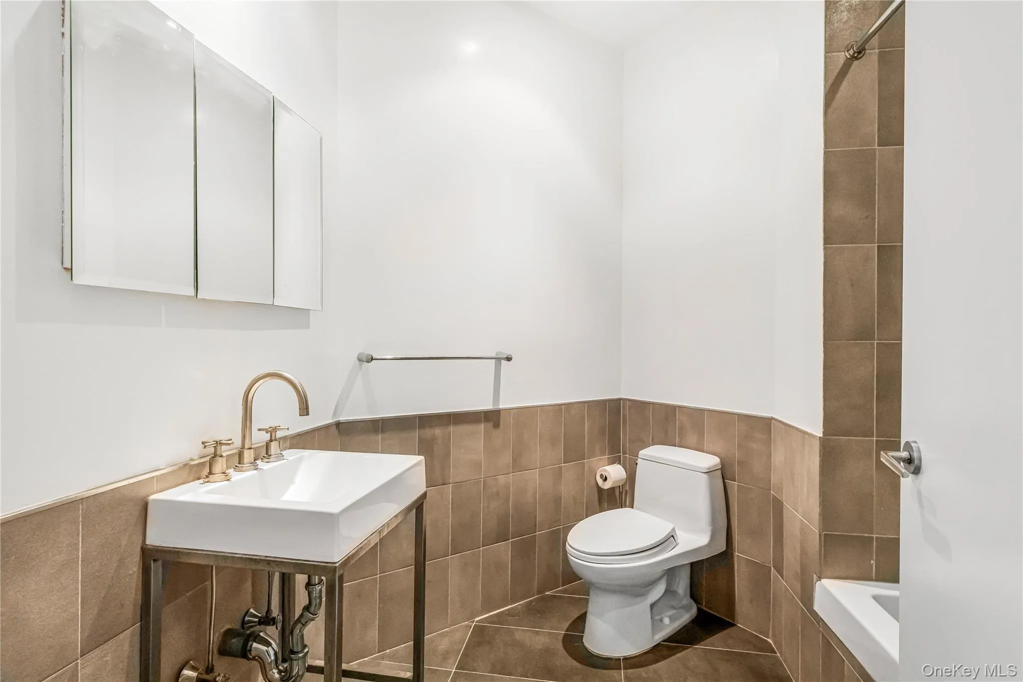 55 Berry Street, New York, NY, 2 Bedrooms Bedrooms, 5 Rooms Rooms,2 BathroomsBathrooms,Residential Lease,For Rent,Berry,0,996495 55 Berry Street, New York, NY, 2 Bedrooms Bedrooms, 5 Rooms Rooms,2 BathroomsBathrooms,Residential Lease,For Rent,Berry,0,996495