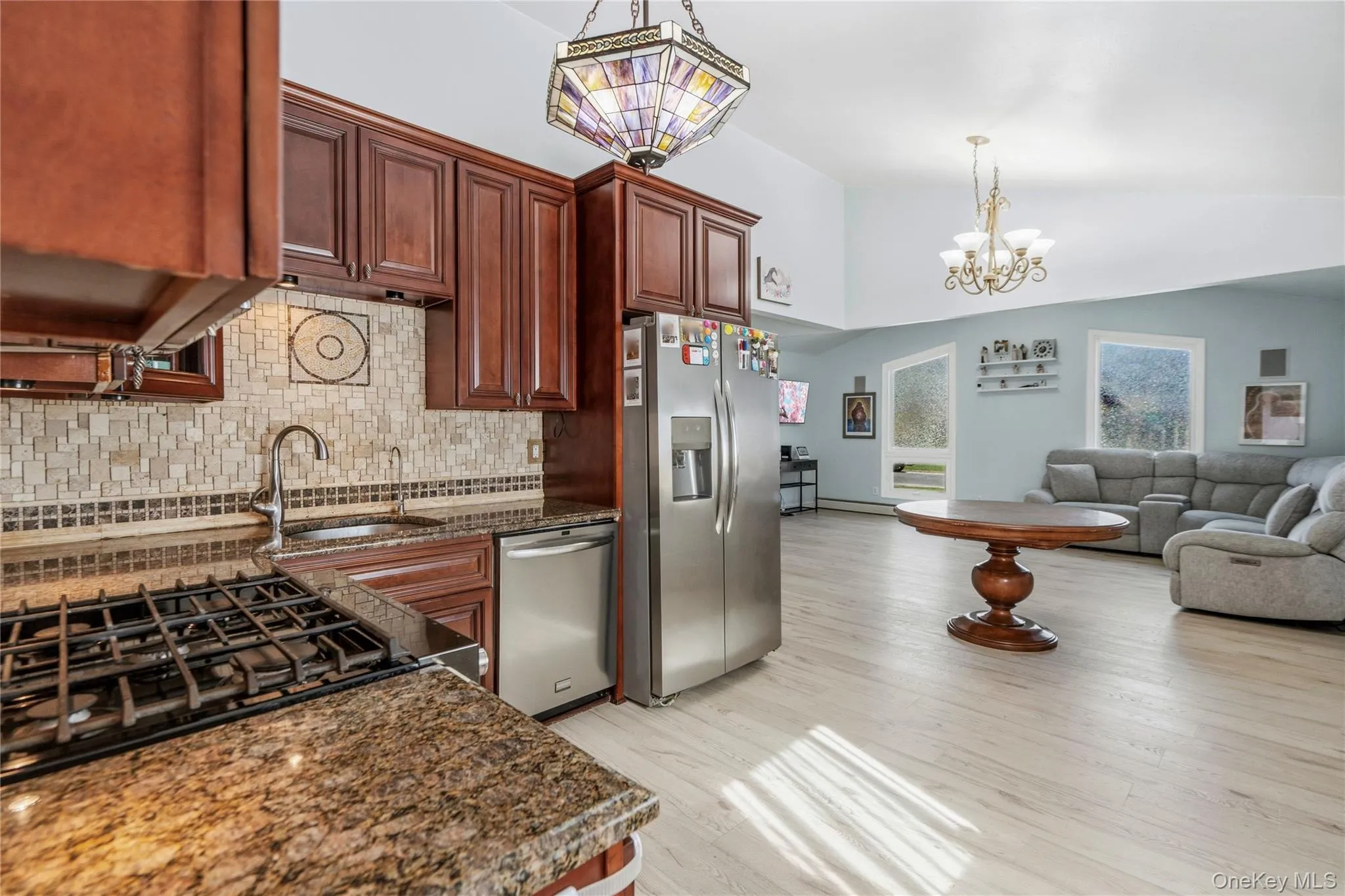 82 Robinwood Drive, Brookhaven, NY, 3 Bedrooms Bedrooms, 7 Rooms Rooms,1 BathroomBathrooms,Residential Sale,For Rent,Robinwood,0,996538 82 Robinwood Drive, Brookhaven, NY, 3 Bedrooms Bedrooms, 7 Rooms Rooms,1 BathroomBathrooms,Residential Sale,For Rent,Robinwood,0,996538