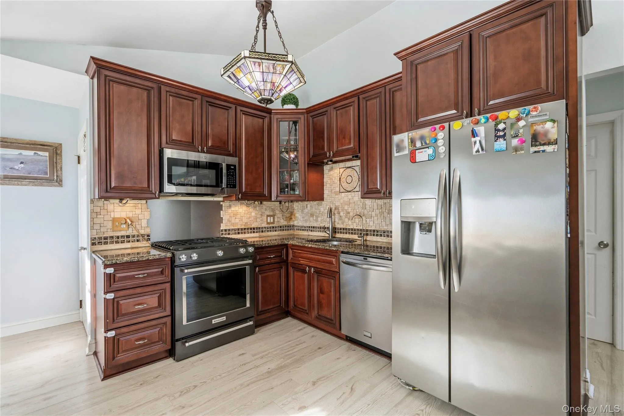 82 Robinwood Drive, Brookhaven, NY, 3 Bedrooms Bedrooms, 7 Rooms Rooms,1 BathroomBathrooms,Residential Sale,For Rent,Robinwood,0,996538 82 Robinwood Drive, Brookhaven, NY, 3 Bedrooms Bedrooms, 7 Rooms Rooms,1 BathroomBathrooms,Residential Sale,For Rent,Robinwood,0,996538