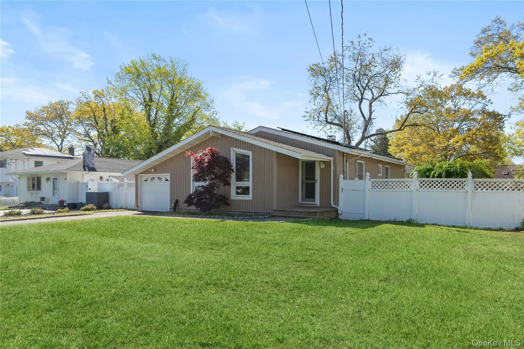 82 Robinwood Drive, Brookhaven, NY, 3 Bedrooms Bedrooms, 7 Rooms Rooms,1 BathroomBathrooms,Residential Sale,For Rent,Robinwood,0,996538 82 Robinwood Drive, Brookhaven, NY, 3 Bedrooms Bedrooms, 7 Rooms Rooms,1 BathroomBathrooms,Residential Sale,For Rent,Robinwood,0,996538