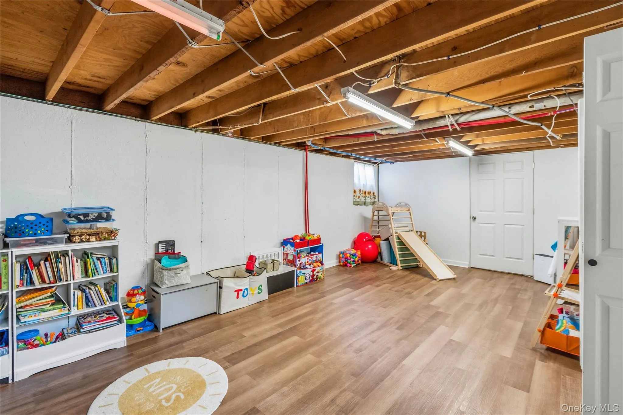82 Robinwood Drive, Brookhaven, NY, 3 Bedrooms Bedrooms, 7 Rooms Rooms,1 BathroomBathrooms,Residential Sale,For Rent,Robinwood,0,996538 82 Robinwood Drive, Brookhaven, NY, 3 Bedrooms Bedrooms, 7 Rooms Rooms,1 BathroomBathrooms,Residential Sale,For Rent,Robinwood,0,996538