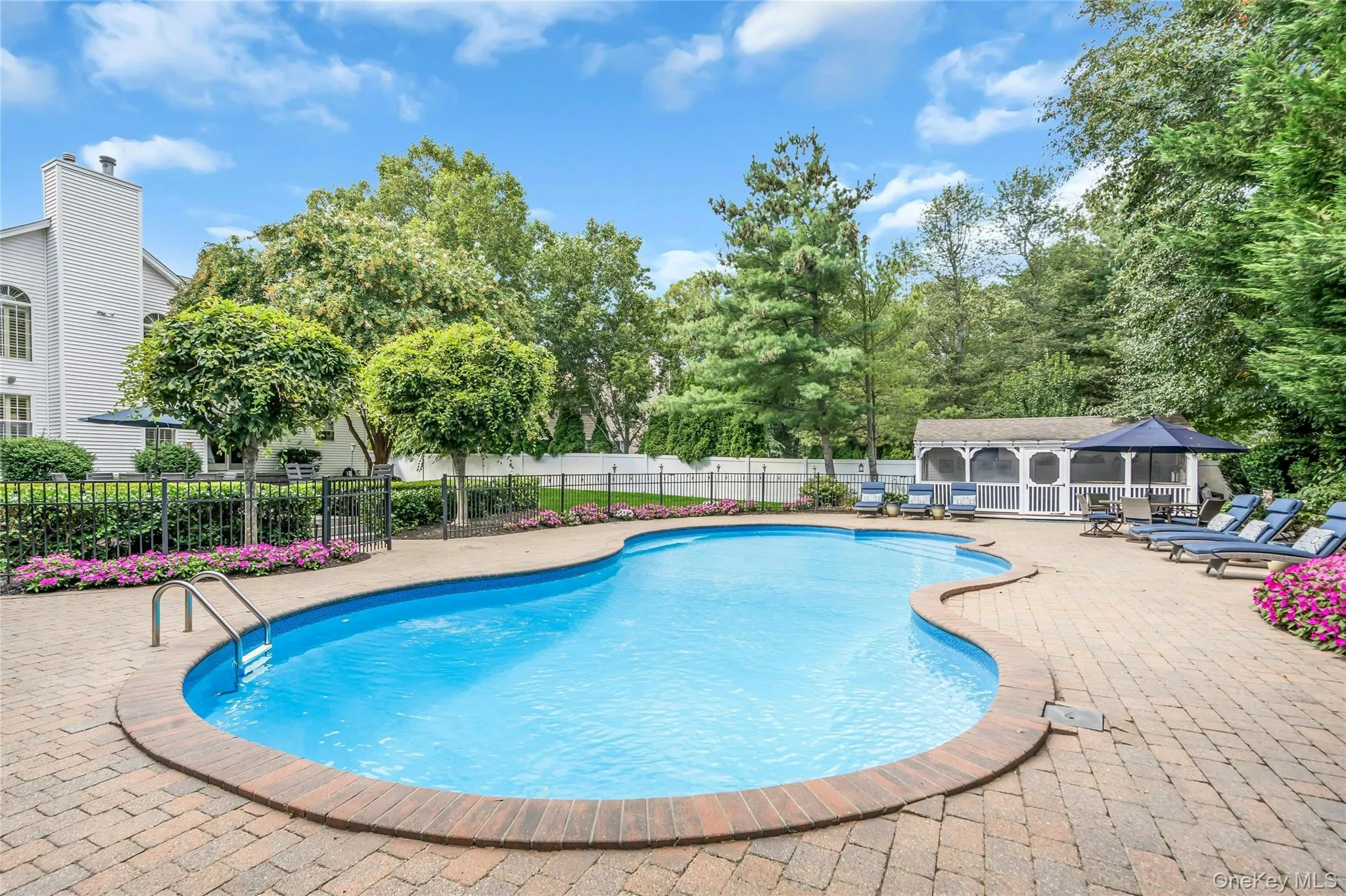 6 Magnolia Lane, Smithtown, NY, 4 Bedrooms Bedrooms, 8 Rooms Rooms,3 BathroomsBathrooms,Residential,For Rent,Magnolia,0,996544 6 Magnolia Lane, Smithtown, NY, 4 Bedrooms Bedrooms, 8 Rooms Rooms,3 BathroomsBathrooms,Residential,For Rent,Magnolia,0,996544