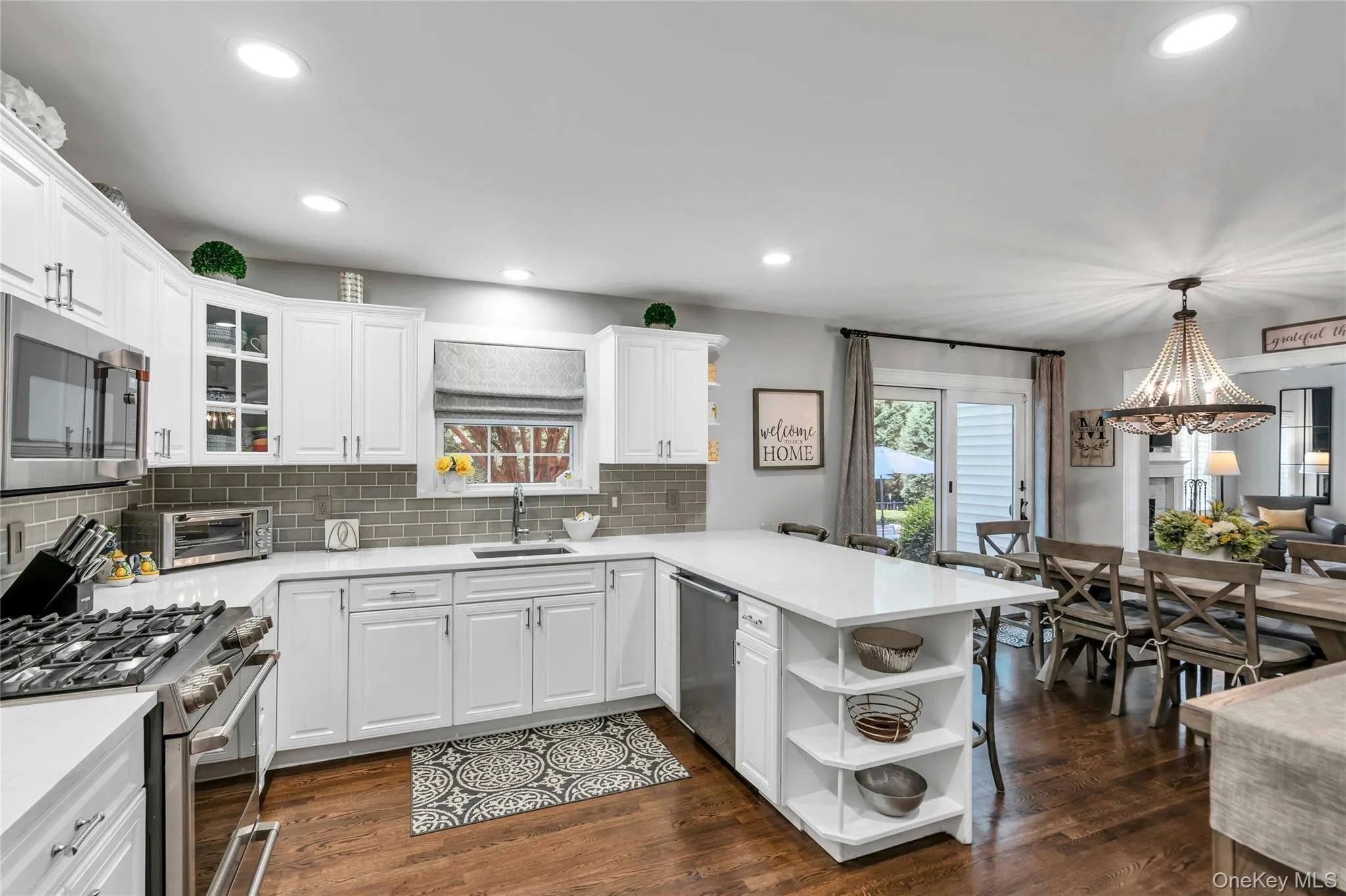 6 Magnolia Lane, Smithtown, NY, 4 Bedrooms Bedrooms, 8 Rooms Rooms,3 BathroomsBathrooms,Residential,For Rent,Magnolia,0,996544 6 Magnolia Lane, Smithtown, NY, 4 Bedrooms Bedrooms, 8 Rooms Rooms,3 BathroomsBathrooms,Residential,For Rent,Magnolia,0,996544