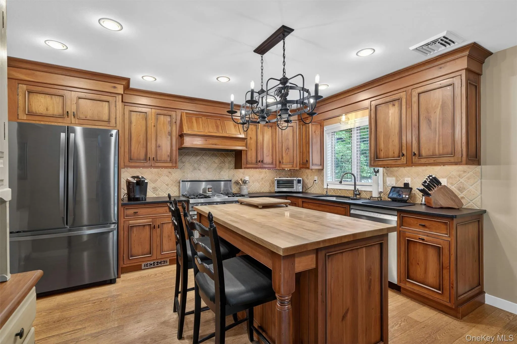 233 Hill Road, Goshen, NY, 3 Bedrooms Bedrooms, 7 Rooms Rooms,2 BathroomsBathrooms,Residential,For Rent,Hill,0,996548 233 Hill Road, Goshen, NY, 3 Bedrooms Bedrooms, 7 Rooms Rooms,2 BathroomsBathrooms,Residential,For Rent,Hill,0,996548