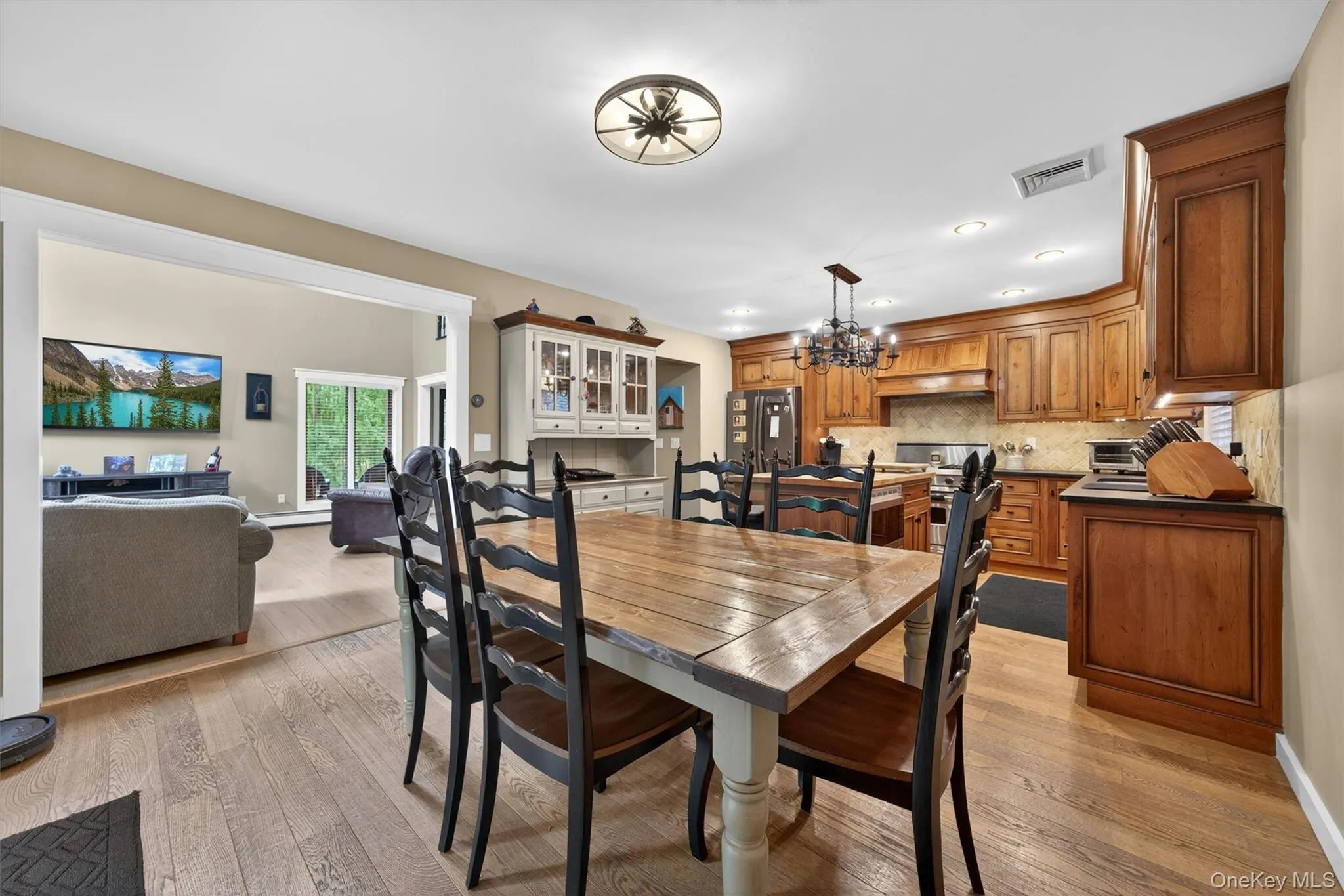 233 Hill Road, Goshen, NY, 3 Bedrooms Bedrooms, 7 Rooms Rooms,2 BathroomsBathrooms,Residential,For Rent,Hill,0,996548 233 Hill Road, Goshen, NY, 3 Bedrooms Bedrooms, 7 Rooms Rooms,2 BathroomsBathrooms,Residential,For Rent,Hill,0,996548
