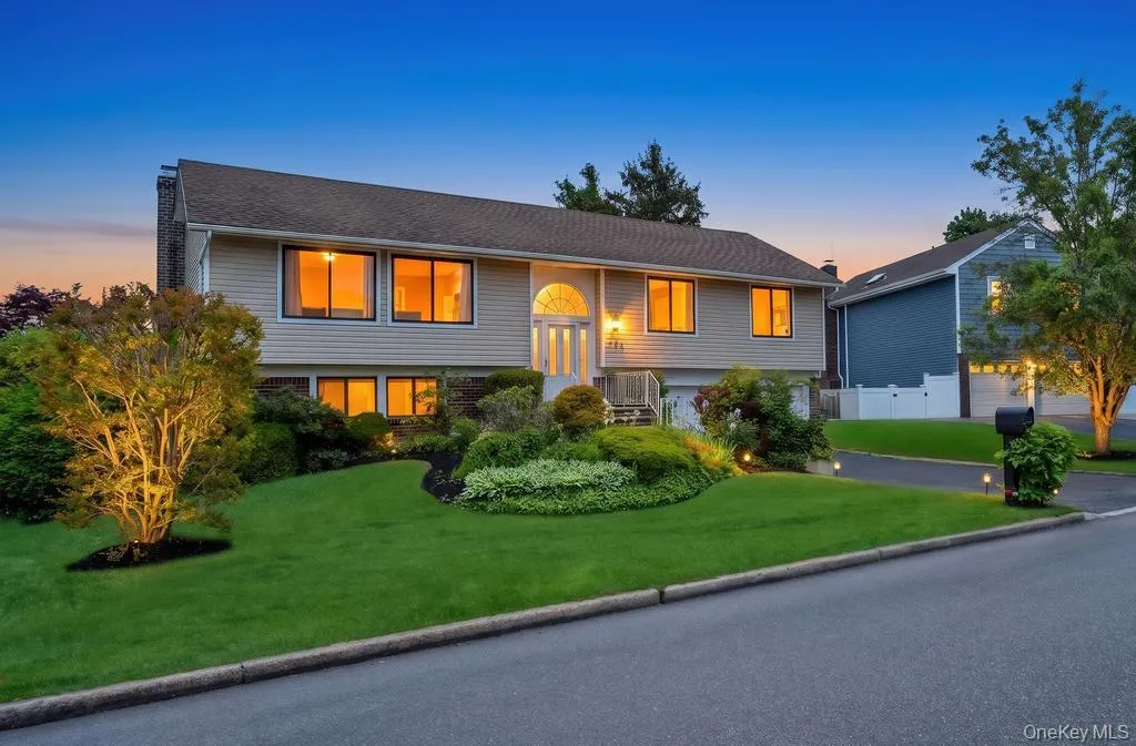 43 Hitching Post Lane, Glen Cove, NY, 6 Bedrooms Bedrooms, 12 Rooms Rooms,3 BathroomsBathrooms,Residential,For Rent,Hitching Post,0,996550 43 Hitching Post Lane, Glen Cove, NY, 6 Bedrooms Bedrooms, 12 Rooms Rooms,3 BathroomsBathrooms,Residential,For Rent,Hitching Post,0,996550