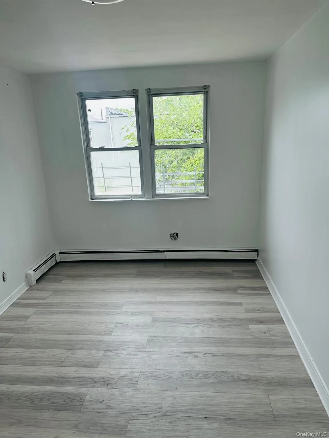14019 183rd Street, New York, NY, 2 Bedrooms Bedrooms, 5 Rooms Rooms,1 BathroomBathrooms,Residential Lease,For Rent,183rd,0,996554 14019 183rd Street, New York, NY, 2 Bedrooms Bedrooms, 5 Rooms Rooms,1 BathroomBathrooms,Residential Lease,For Rent,183rd,0,996554