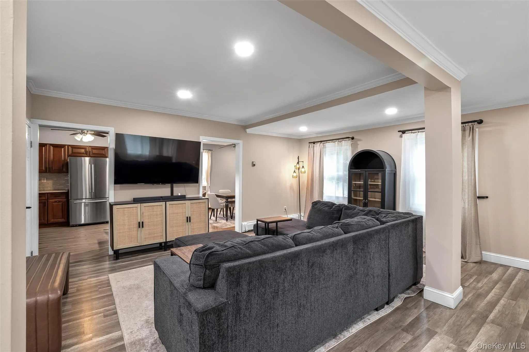 364 Broadway, Babylon, NY, 3 Bedrooms Bedrooms, 7 Rooms Rooms,2 BathroomsBathrooms,Residential,For Rent,Broadway,0,996562 364 Broadway, Babylon, NY, 3 Bedrooms Bedrooms, 7 Rooms Rooms,2 BathroomsBathrooms,Residential,For Rent,Broadway,0,996562