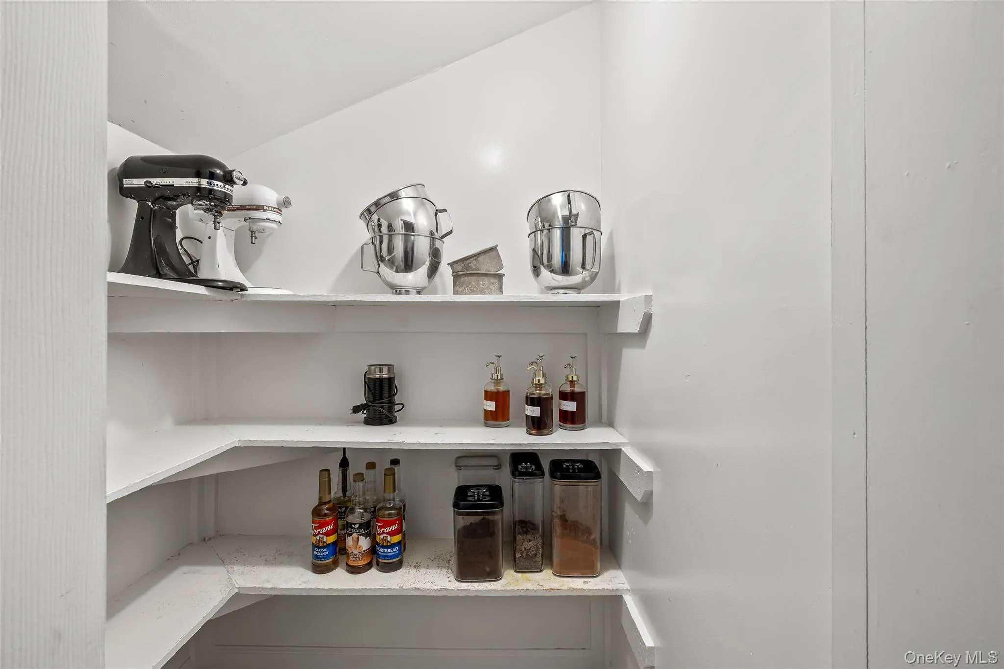 364 Broadway, Babylon, NY, 3 Bedrooms Bedrooms, 7 Rooms Rooms,2 BathroomsBathrooms,Residential,For Rent,Broadway,0,996562 364 Broadway, Babylon, NY, 3 Bedrooms Bedrooms, 7 Rooms Rooms,2 BathroomsBathrooms,Residential,For Rent,Broadway,0,996562