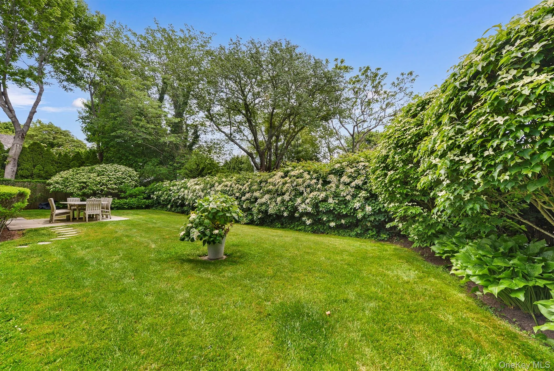 1 Palma Terrace, East Hampton, NY, 4 Bedrooms Bedrooms, 8 Rooms Rooms,5 BathroomsBathrooms,Residential,For Rent,Palma,0,996581 1 Palma Terrace, East Hampton, NY, 4 Bedrooms Bedrooms, 8 Rooms Rooms,5 BathroomsBathrooms,Residential,For Rent,Palma,0,996581