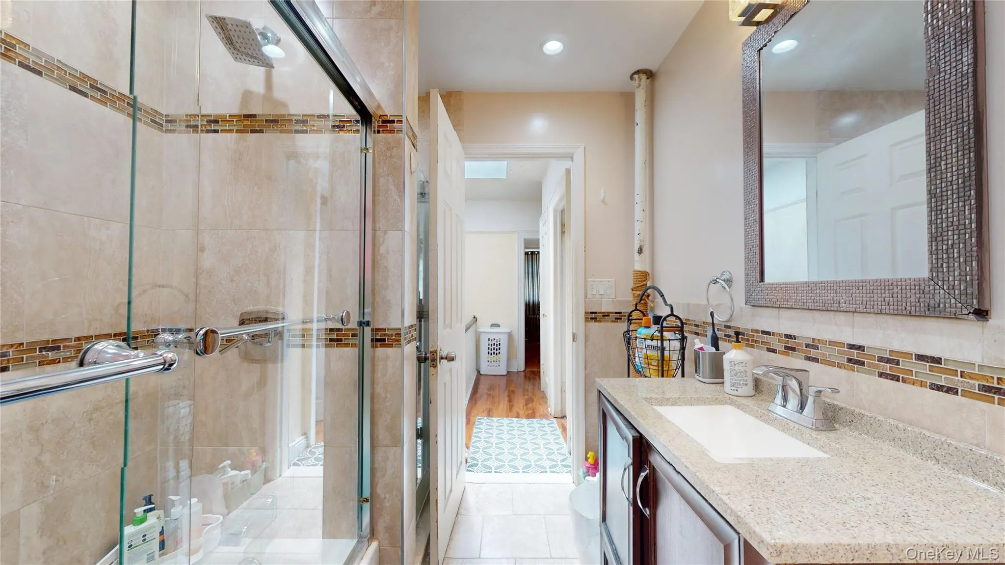 4 pc. bath on 2nd floor. 4 pc. bath on 2nd floor.