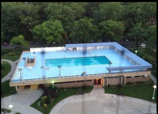 152-18 Union Turnpike, New York, NY, 2 Rooms Rooms,1 BathroomBathrooms,Residential Lease,For Rent,Union,0,996604 152-18 Union Turnpike, New York, NY, 2 Rooms Rooms,1 BathroomBathrooms,Residential Lease,For Rent,Union,0,996604