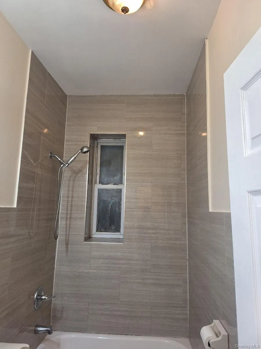 768 Hendrix Street, New York, NY, 2 Bedrooms Bedrooms, 5 Rooms Rooms,1 BathroomBathrooms,Residential Lease,For Rent,Hendrix,0,996606 768 Hendrix Street, New York, NY, 2 Bedrooms Bedrooms, 5 Rooms Rooms,1 BathroomBathrooms,Residential Lease,For Rent,Hendrix,0,996606