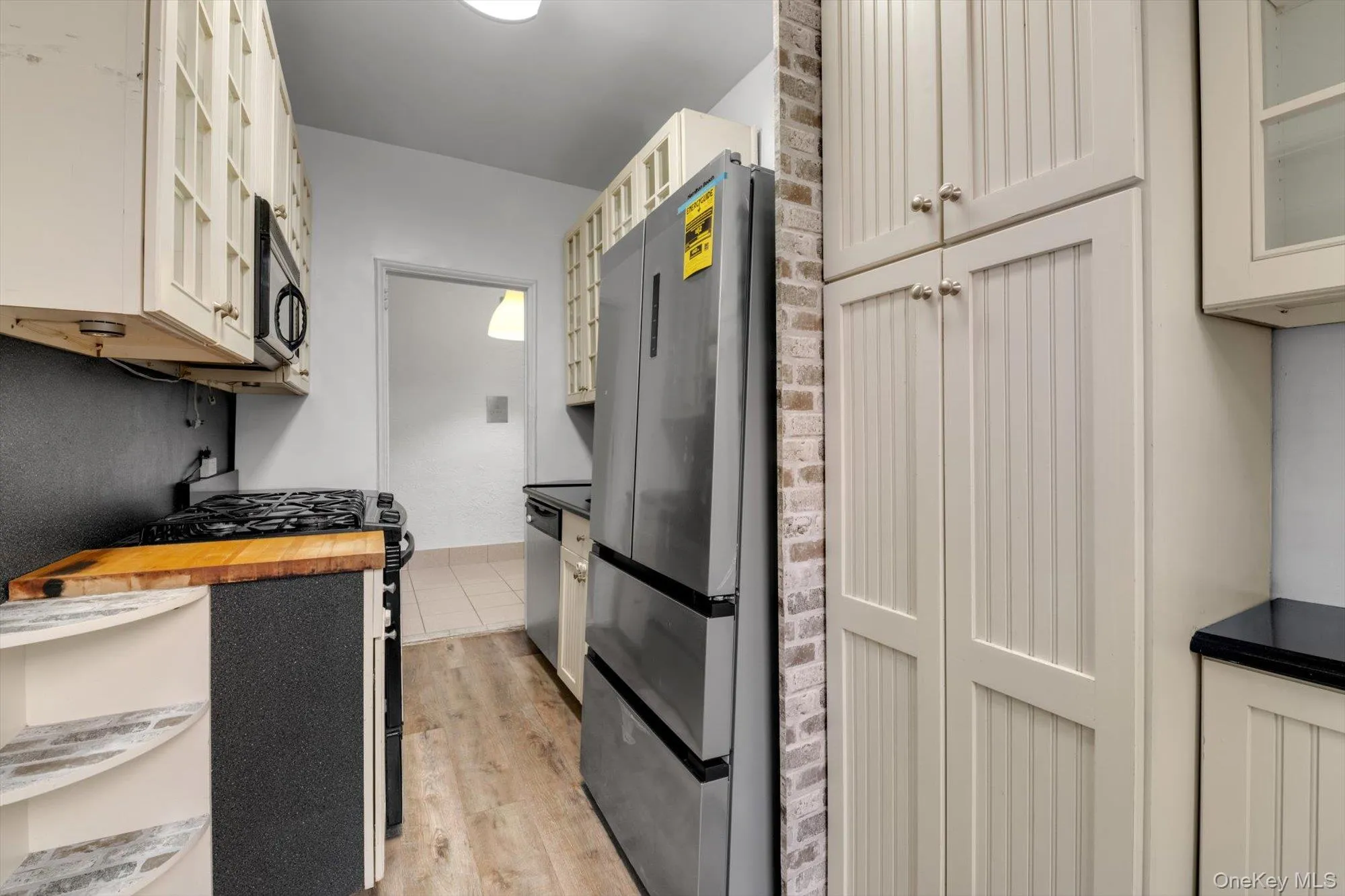 37-21 80th Street, New York, NY, 1 Bedroom Bedrooms, 4 Rooms Rooms,1 BathroomBathrooms,Residential,For Rent,80th,0,996607 37-21 80th Street, New York, NY, 1 Bedroom Bedrooms, 4 Rooms Rooms,1 BathroomBathrooms,Residential,For Rent,80th,0,996607