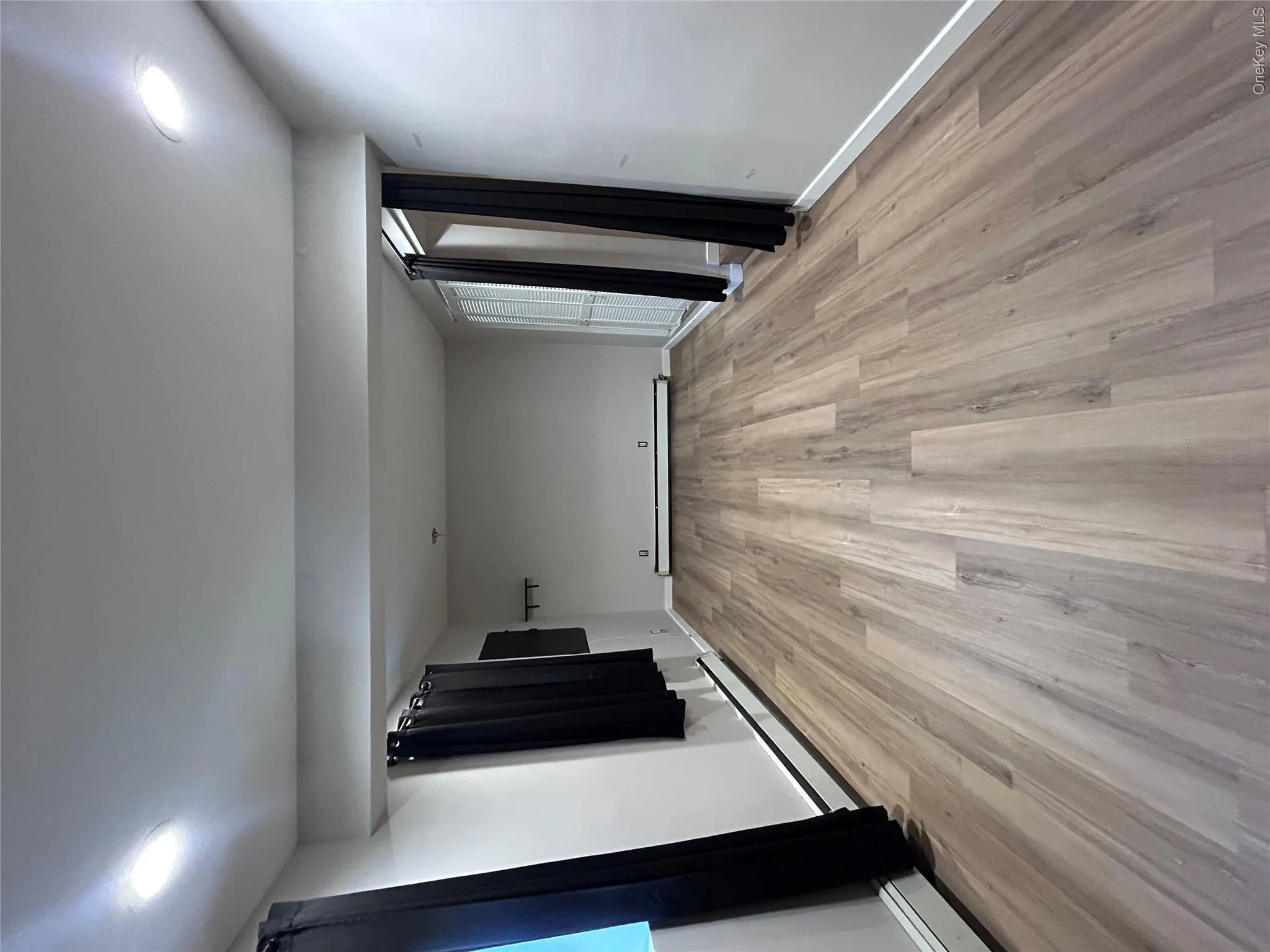21a thorney Avenue, Huntington, NY, 4 Bedrooms Bedrooms, 9 Rooms Rooms,2 BathroomsBathrooms,Residential Lease,For Rent,thorney,0,996608 21a thorney Avenue, Huntington, NY, 4 Bedrooms Bedrooms, 9 Rooms Rooms,2 BathroomsBathrooms,Residential Lease,For Rent,thorney,0,996608
