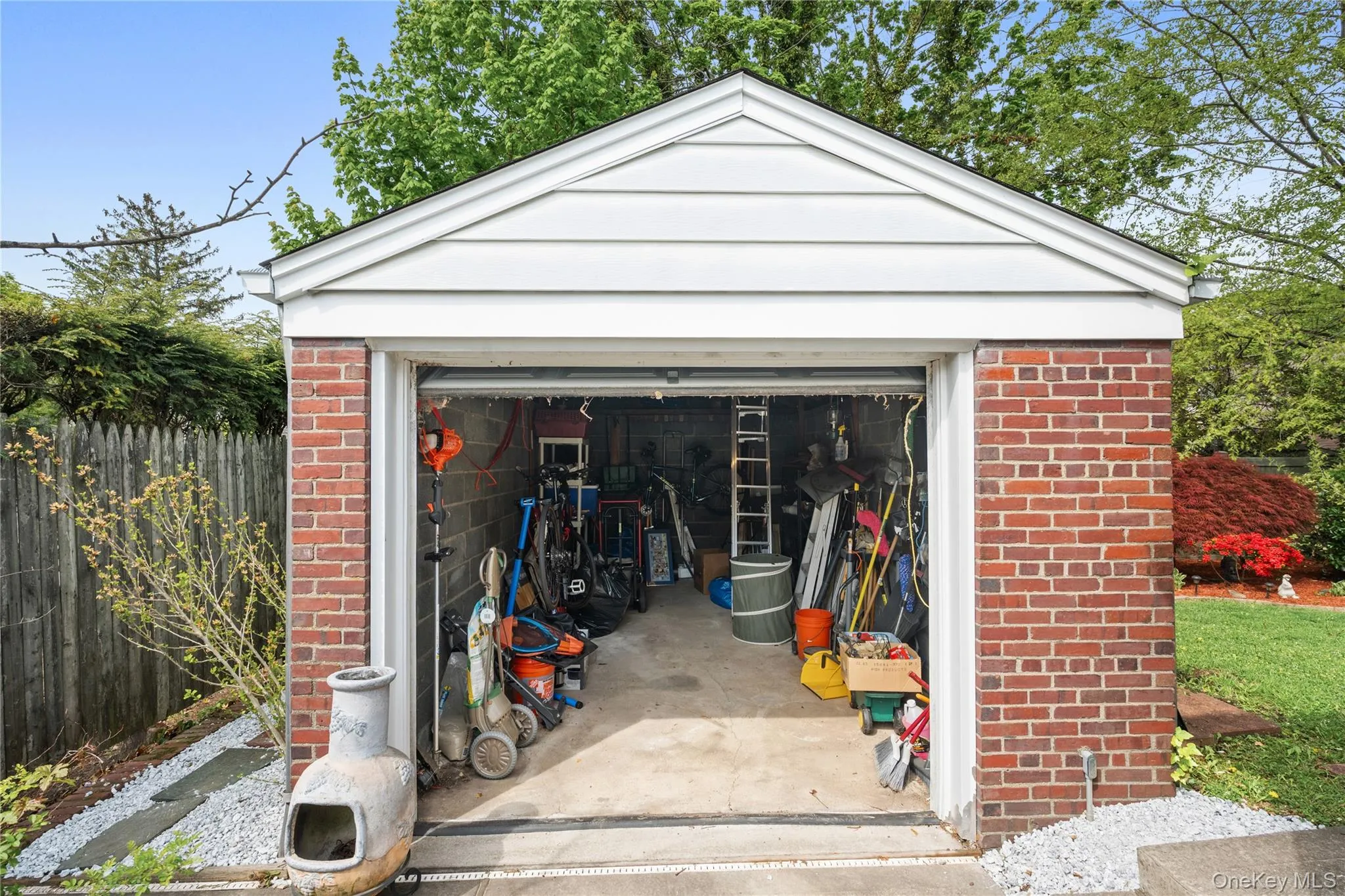 Garage Garage
