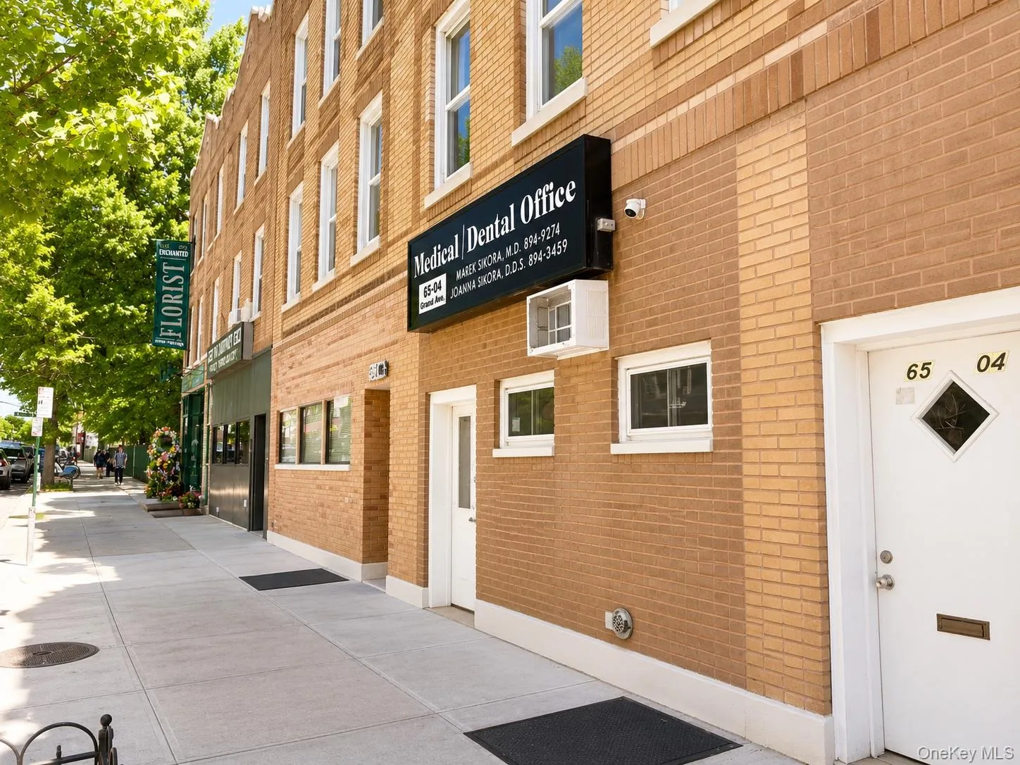6504 Grand Avenue, New York, NY, 3 Bedrooms Bedrooms, 5 Rooms Rooms,1 BathroomBathrooms,Residential Lease,For Rent,Grand,0,996625 6504 Grand Avenue, New York, NY, 3 Bedrooms Bedrooms, 5 Rooms Rooms,1 BathroomBathrooms,Residential Lease,For Rent,Grand,0,996625