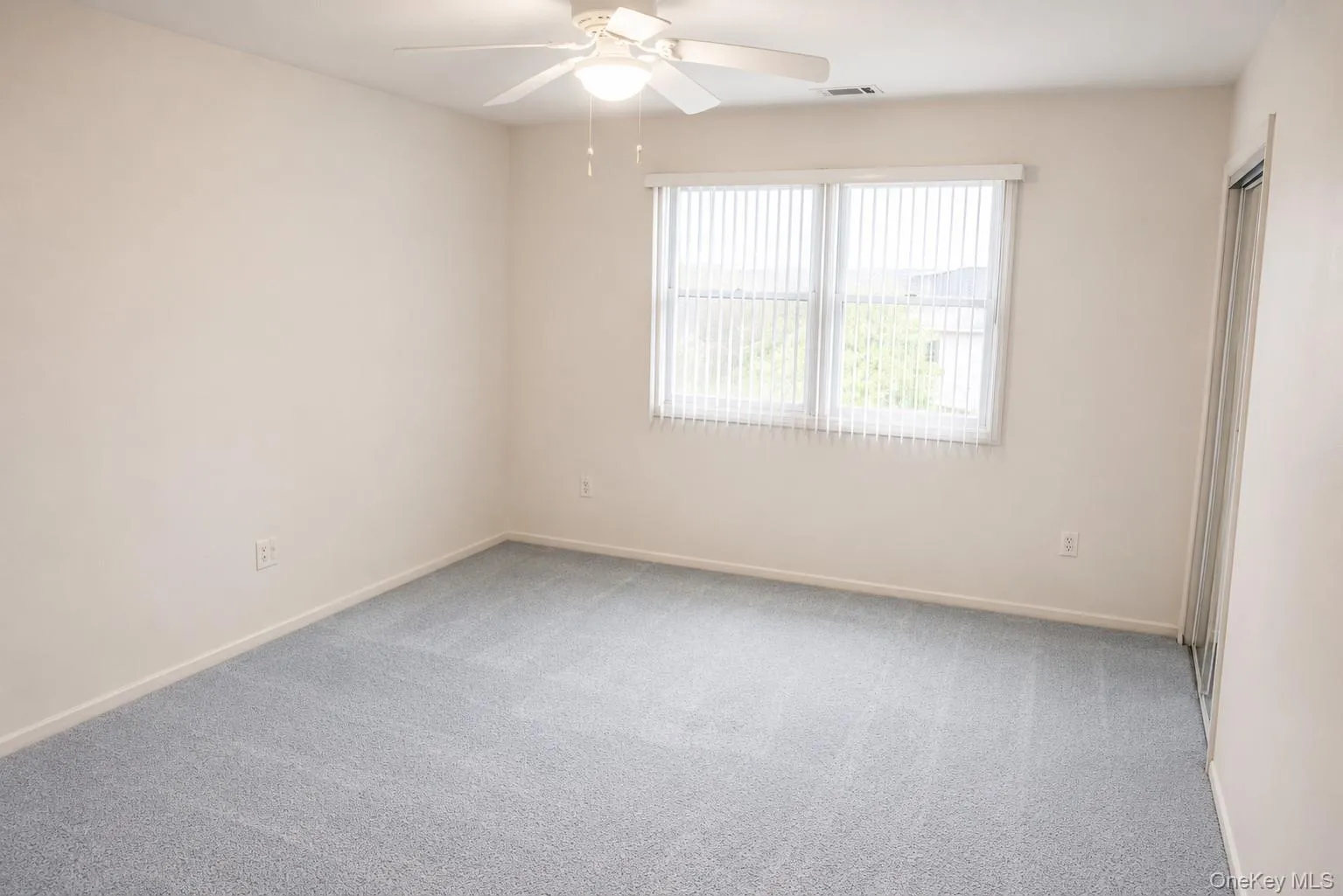 3837 Cordwood Lane, Hempstead, NY, 4 Bedrooms Bedrooms, 8 Rooms Rooms,3 BathroomsBathrooms,Residential,For Rent,Cordwood,0,KEY996626 3837 Cordwood Lane, Hempstead, NY, 4 Bedrooms Bedrooms, 8 Rooms Rooms,3 BathroomsBathrooms,Residential,For Rent,Cordwood,0,KEY996626
